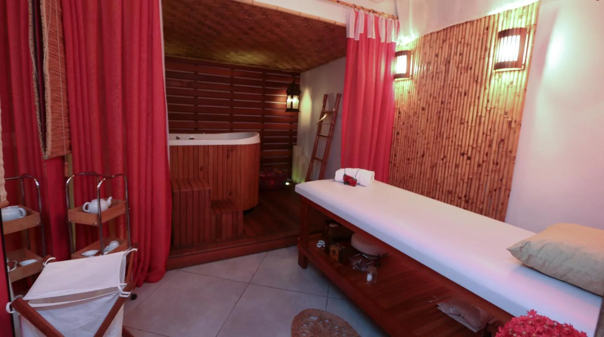 Massage, Bed in Hotel Solar do Amanhecer