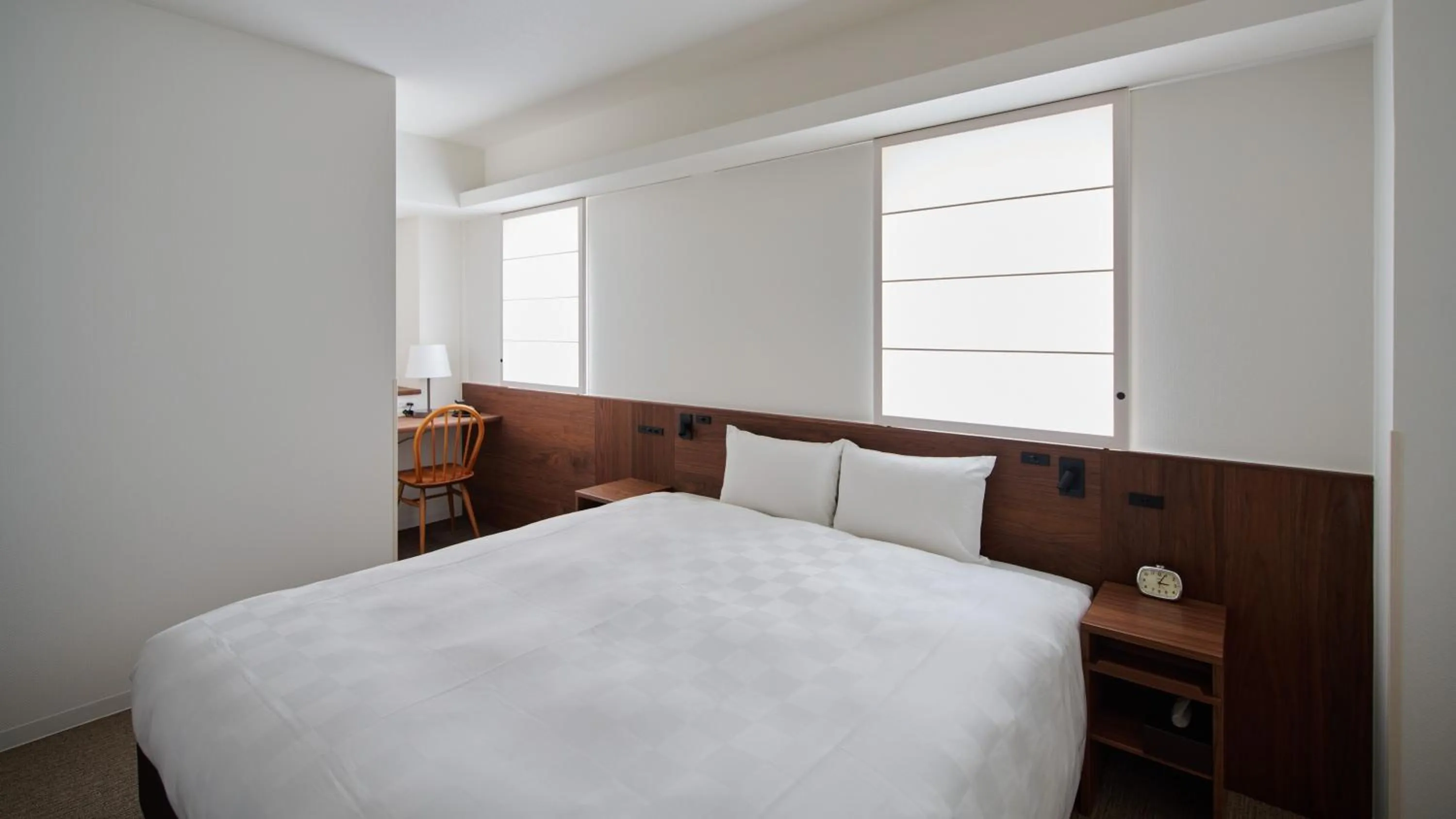 Photo of the whole room, Bed in Shin-Osaka Station Hotel