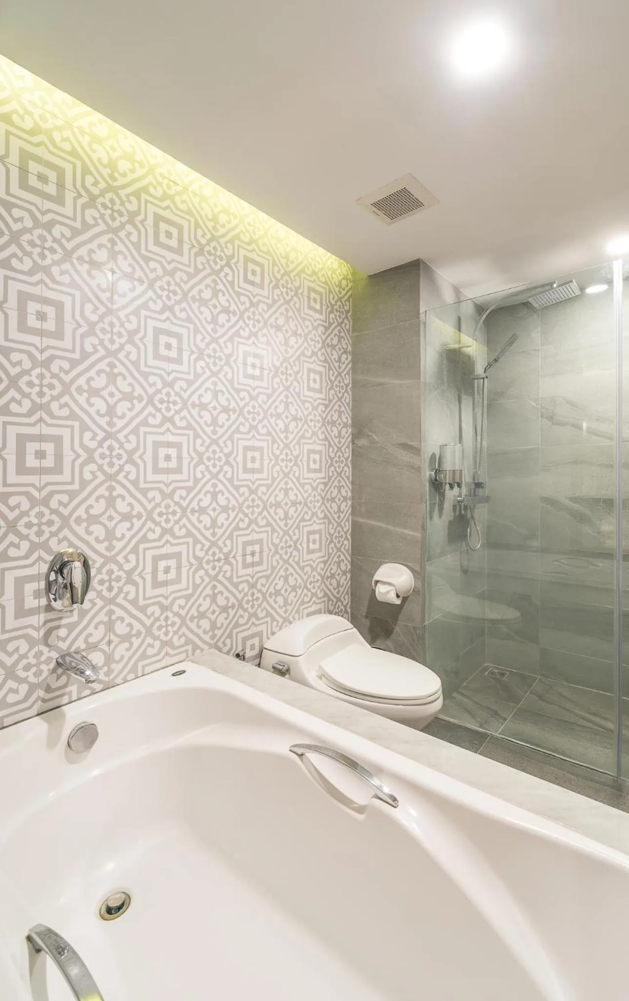 Shower in Aonang Princeville Villa Resort & Spa - GHA WellHotel-Halal Certified, Krabi, Thailand