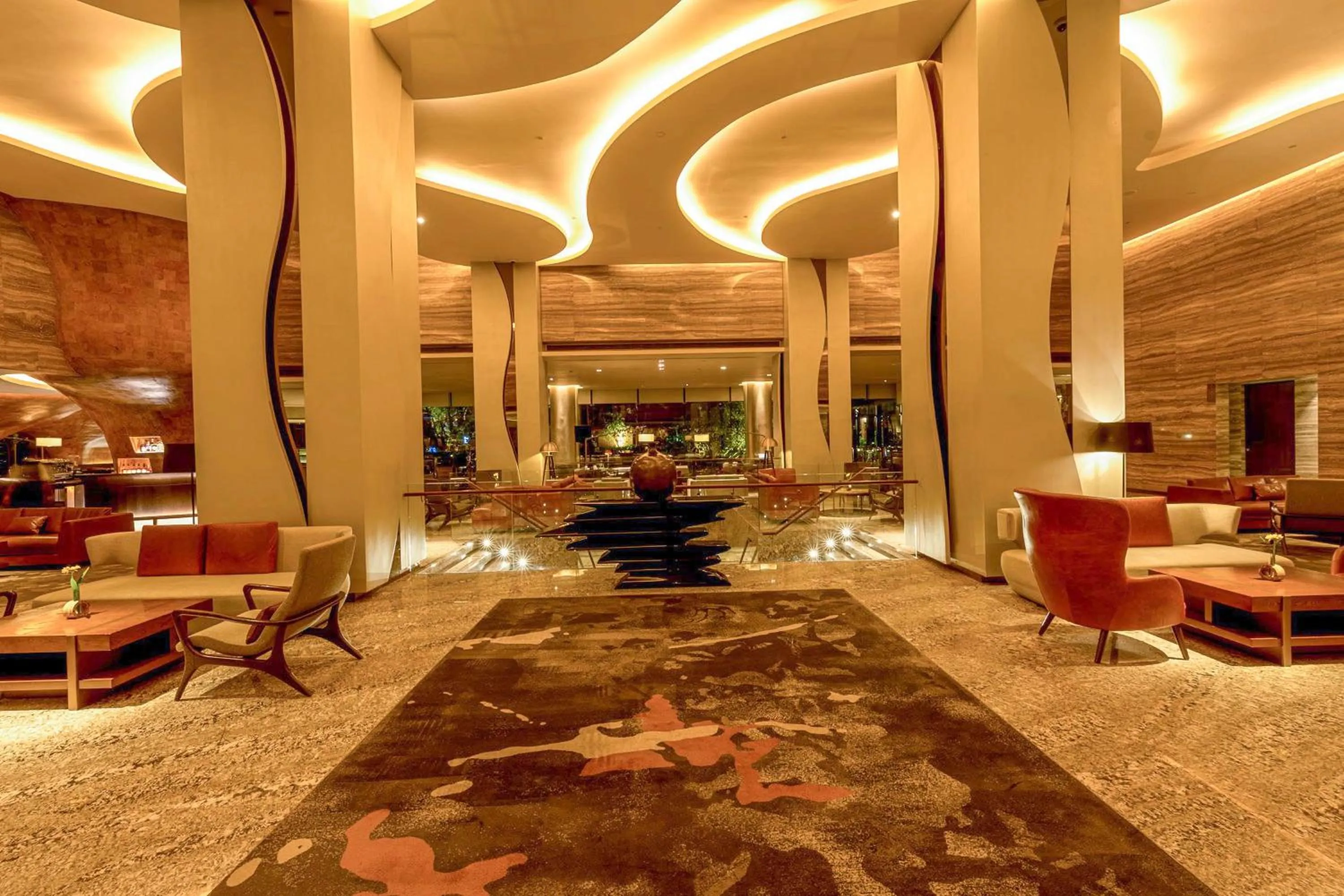 Lobby or reception in Hilton Colombo Hotel