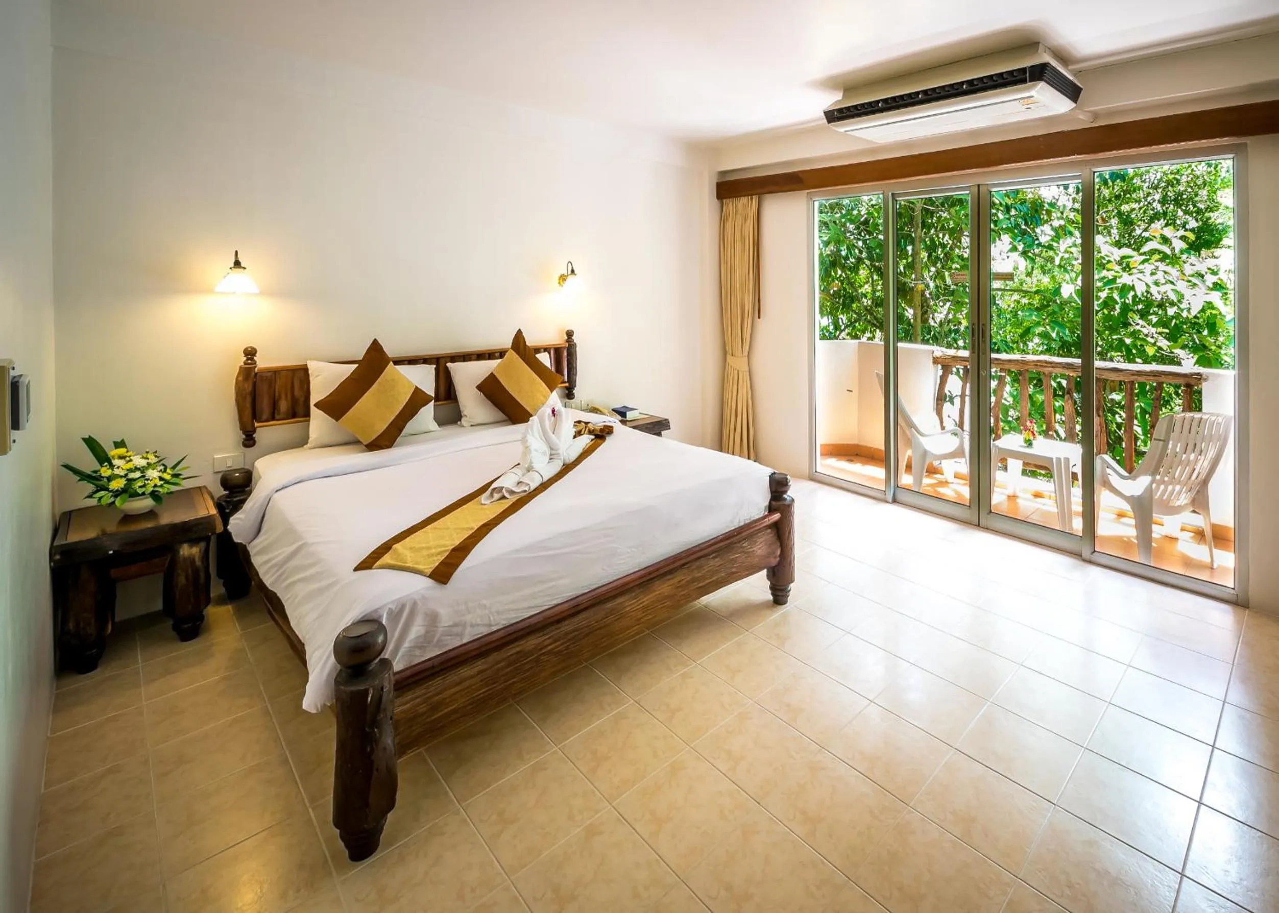 Garden view, Bed in Aonang Sunset Hotel - SHA Extra Plus