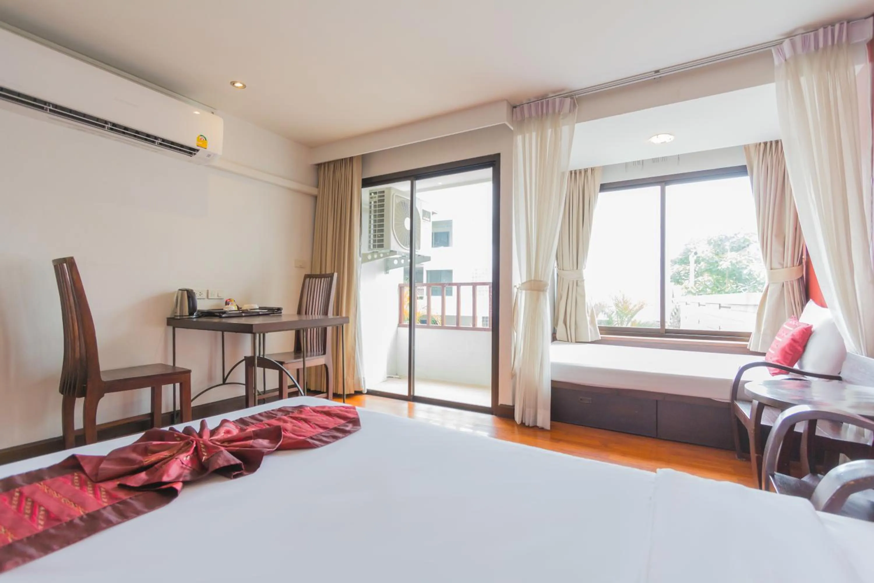 Bed in BP Chiangmai City Hotel