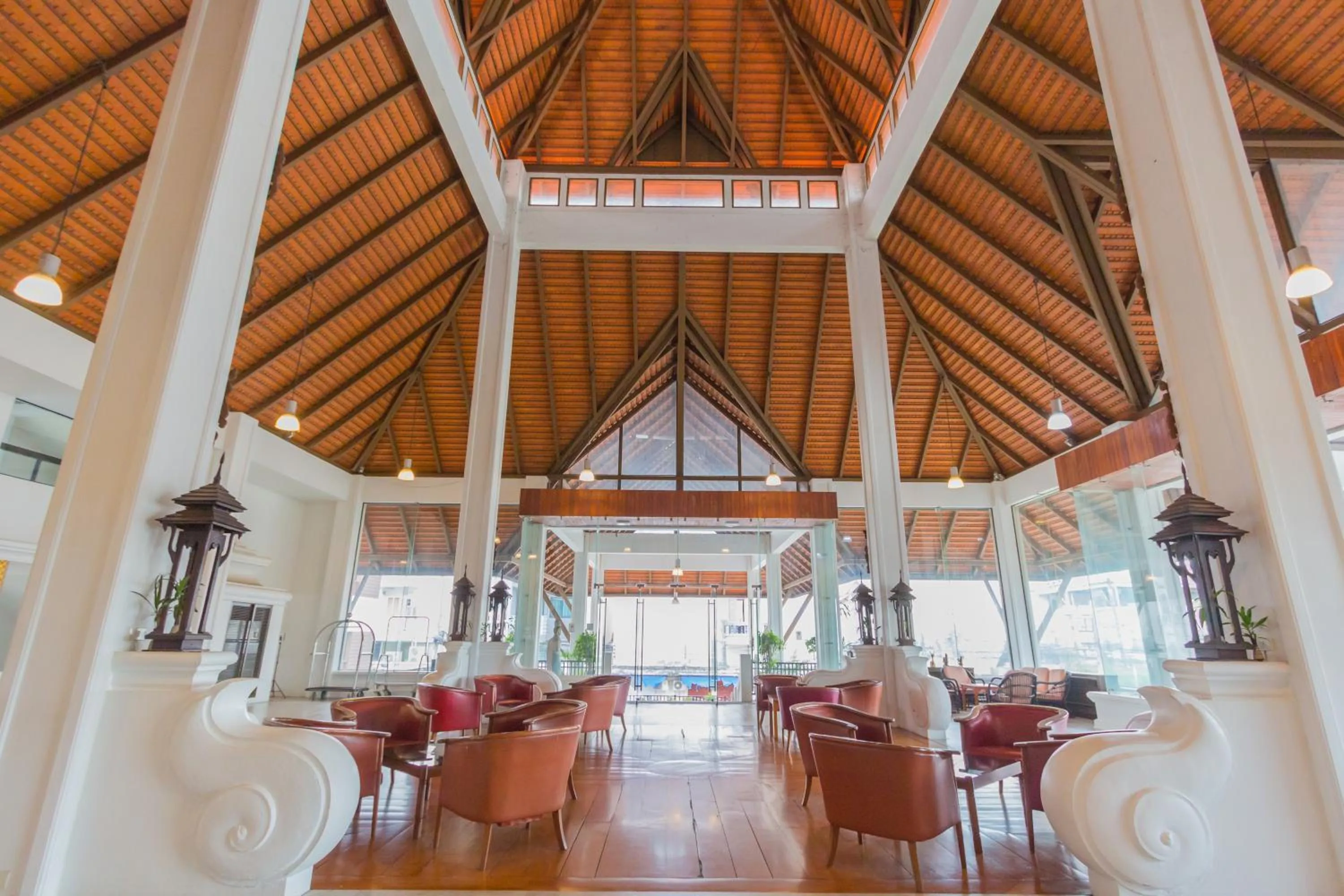 Lobby or reception in BP Chiangmai City Hotel