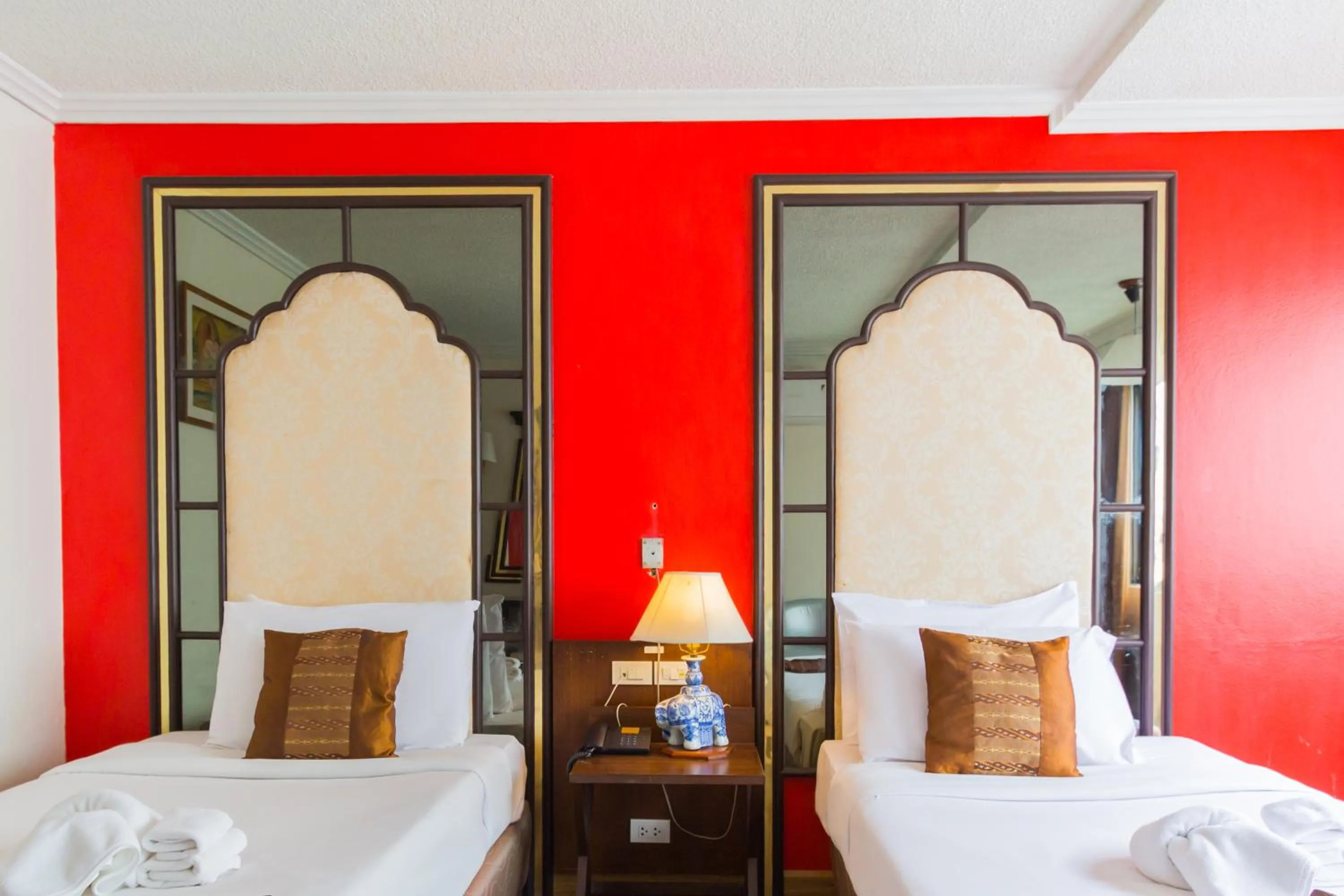 Bed in BP Chiangmai City Hotel