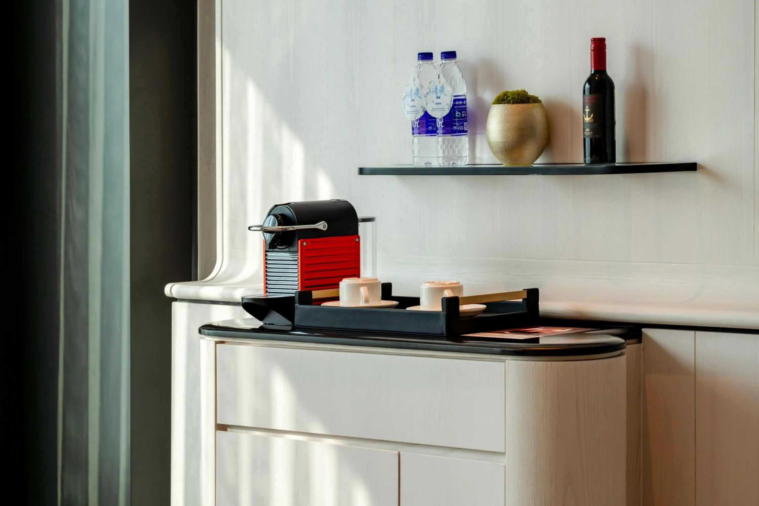 Coffee/tea facilities in Hilton Shanghai City Center