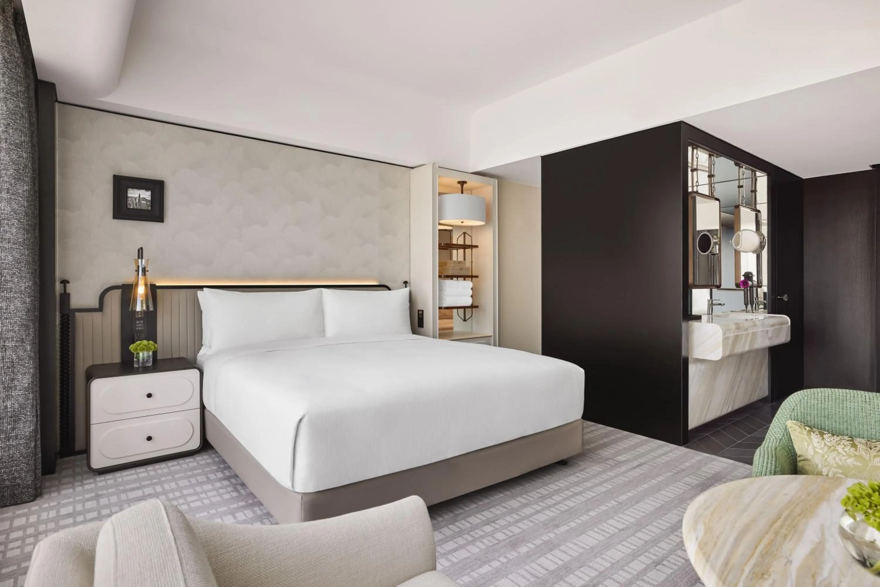 Bed in Hilton Shanghai City Center