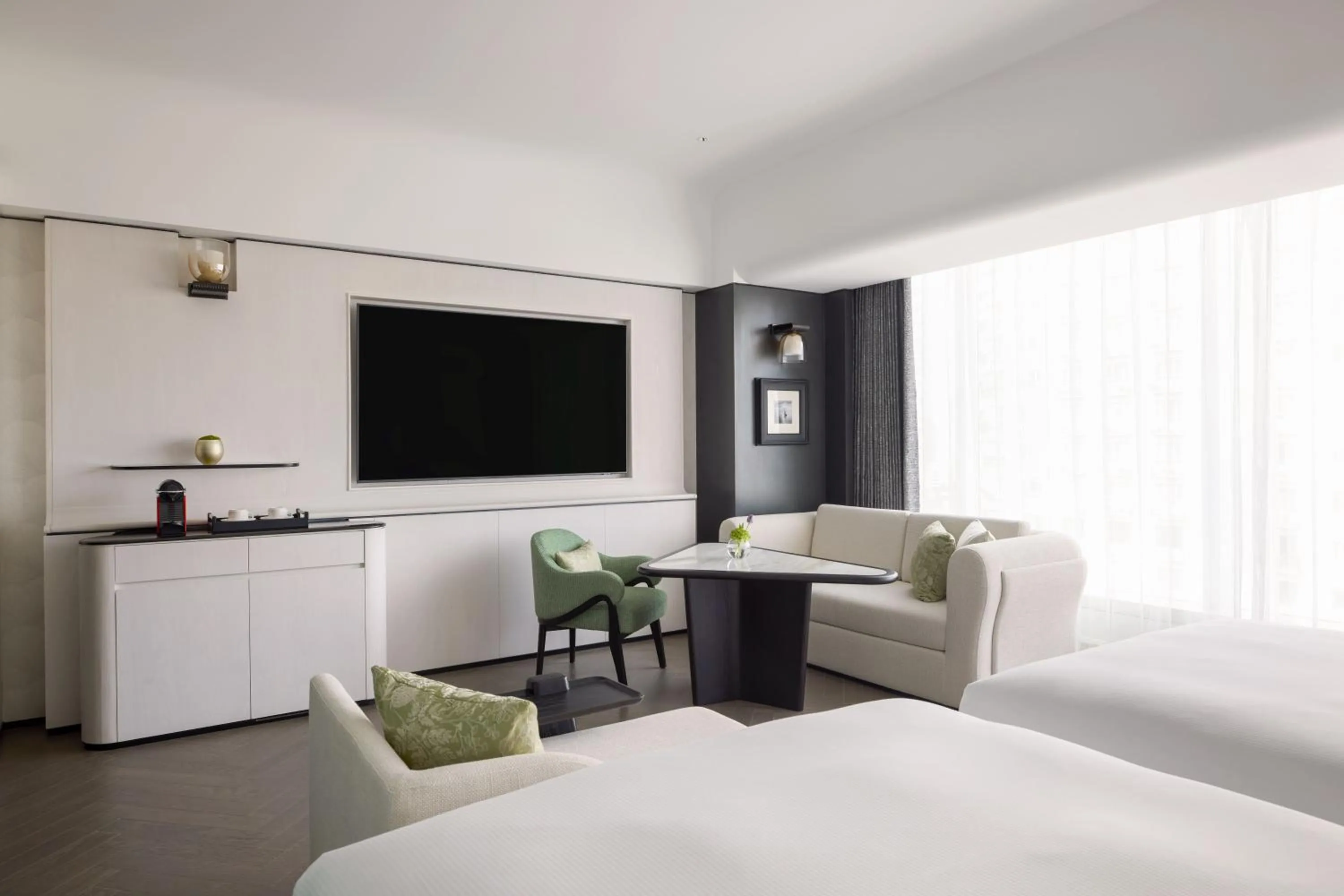 Bed in Hilton Shanghai City Center