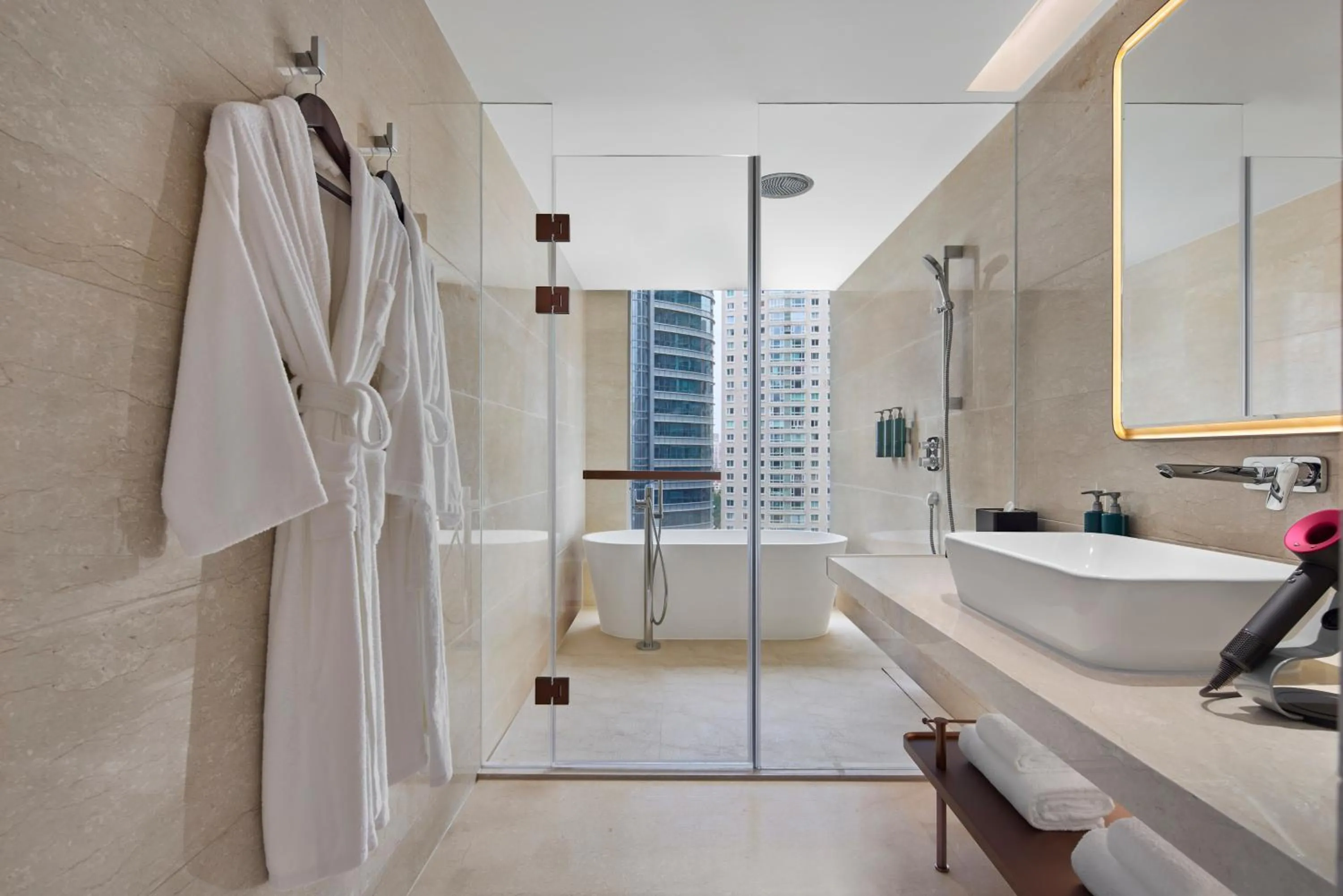 Hilton Shanghai City Center