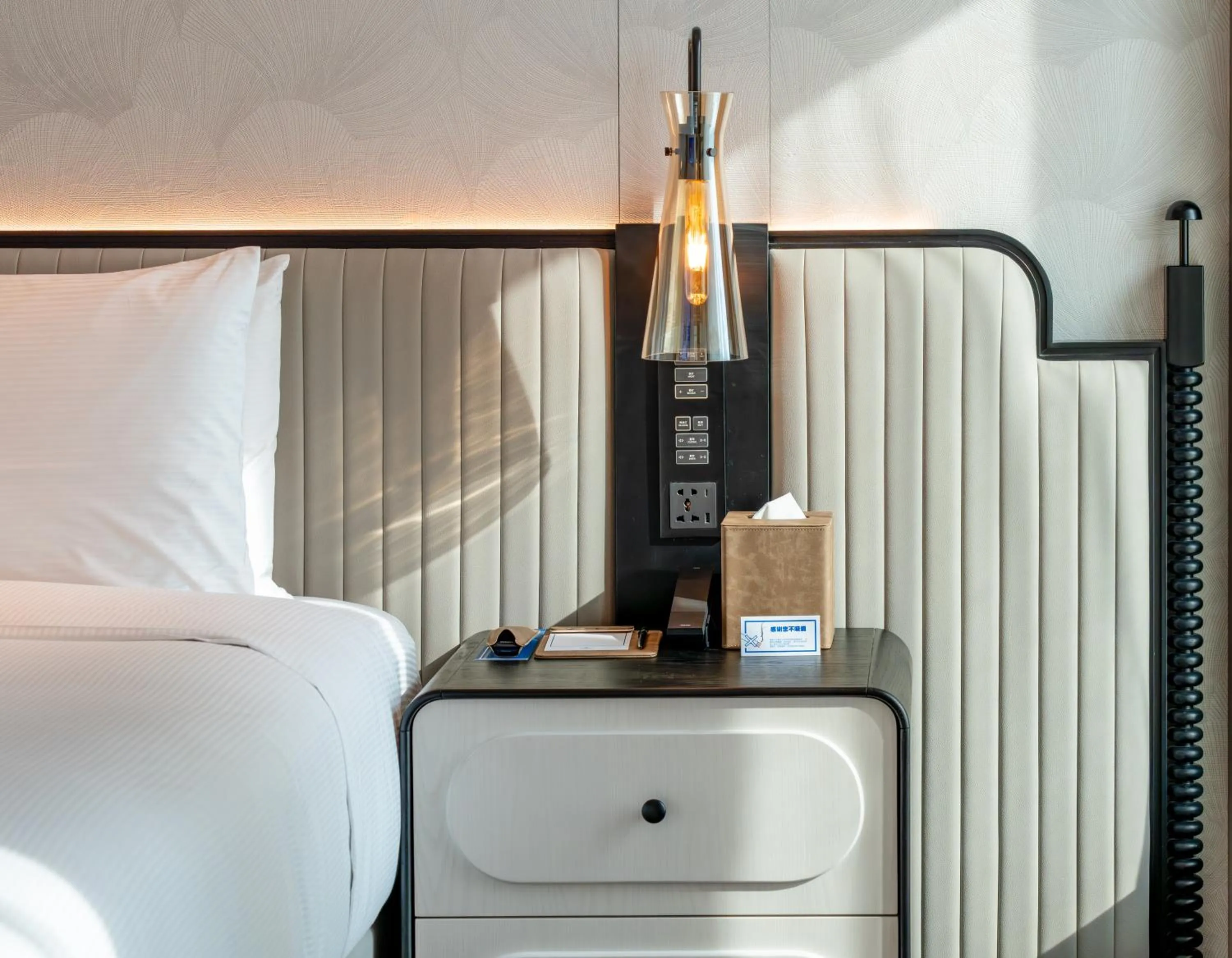 furniture, Bed in Hilton Shanghai City Center