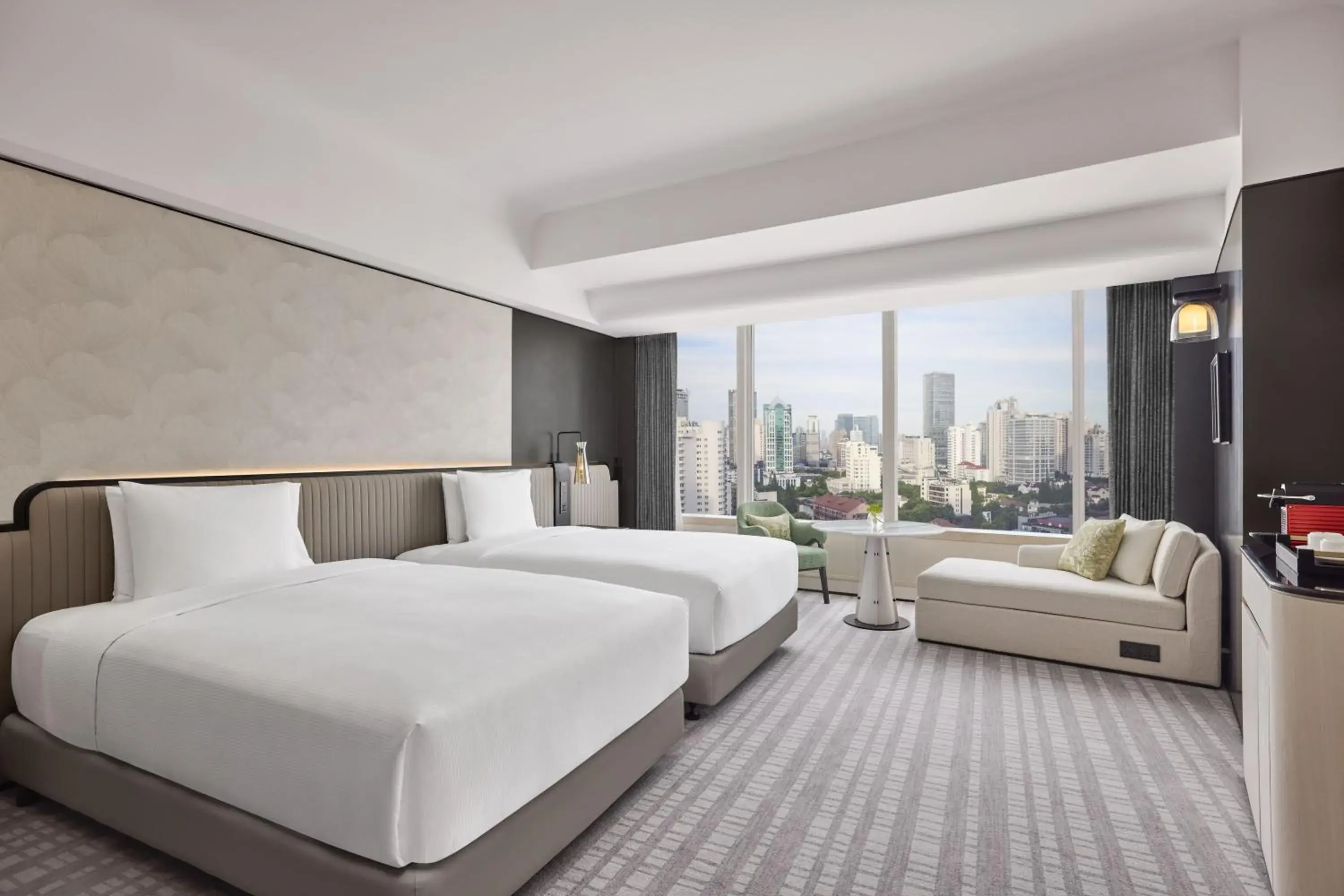 Twin Room in Hilton Shanghai City Center -Steps from iconic landmarks Wukang Mansion and Jing'an Temple Twin Room in Hilton Shanghai City Center -Steps from iconic landmarks Wukang Mansion and Jing'an Temple