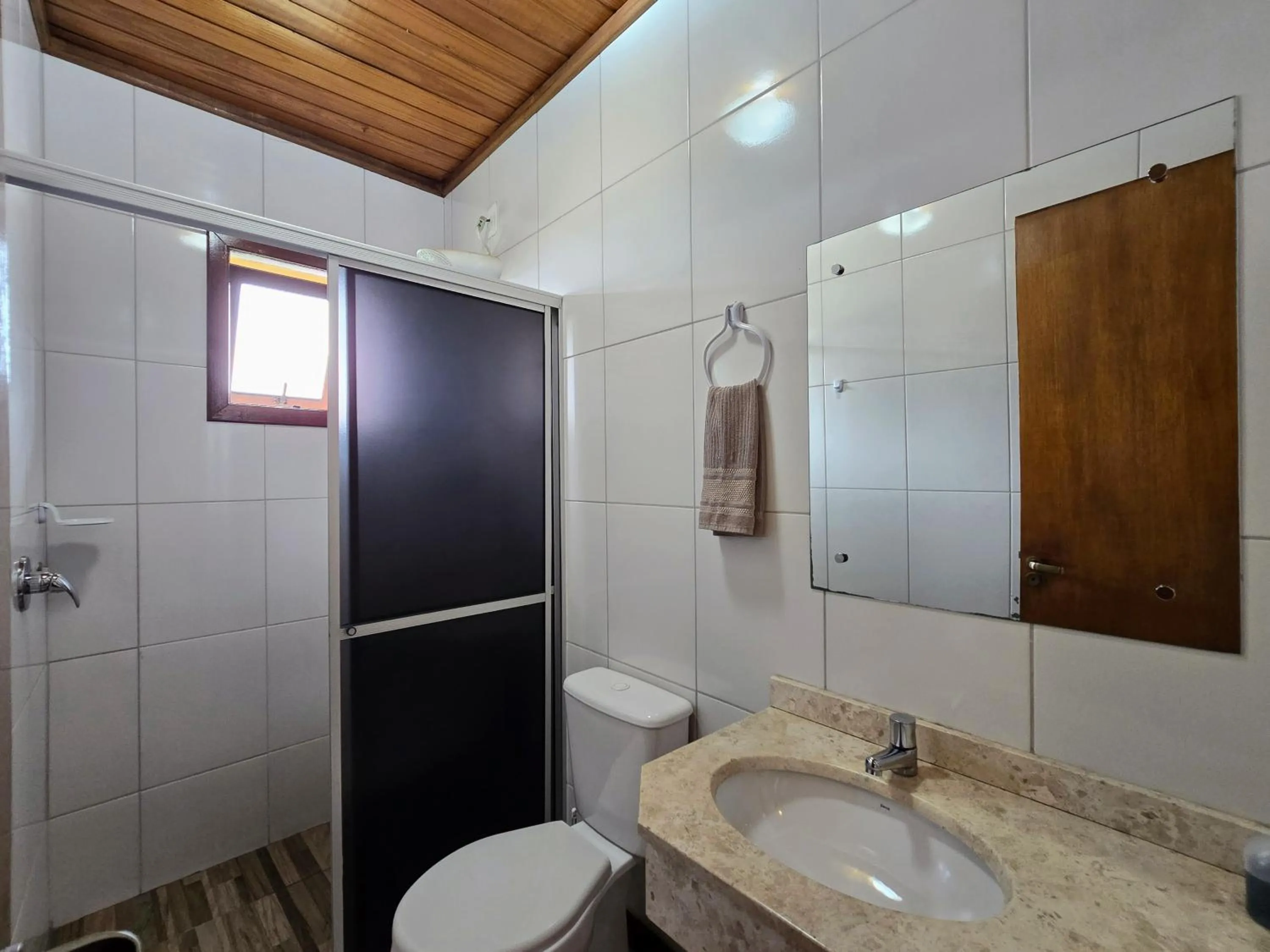 Shower in Residencial Borges Canela