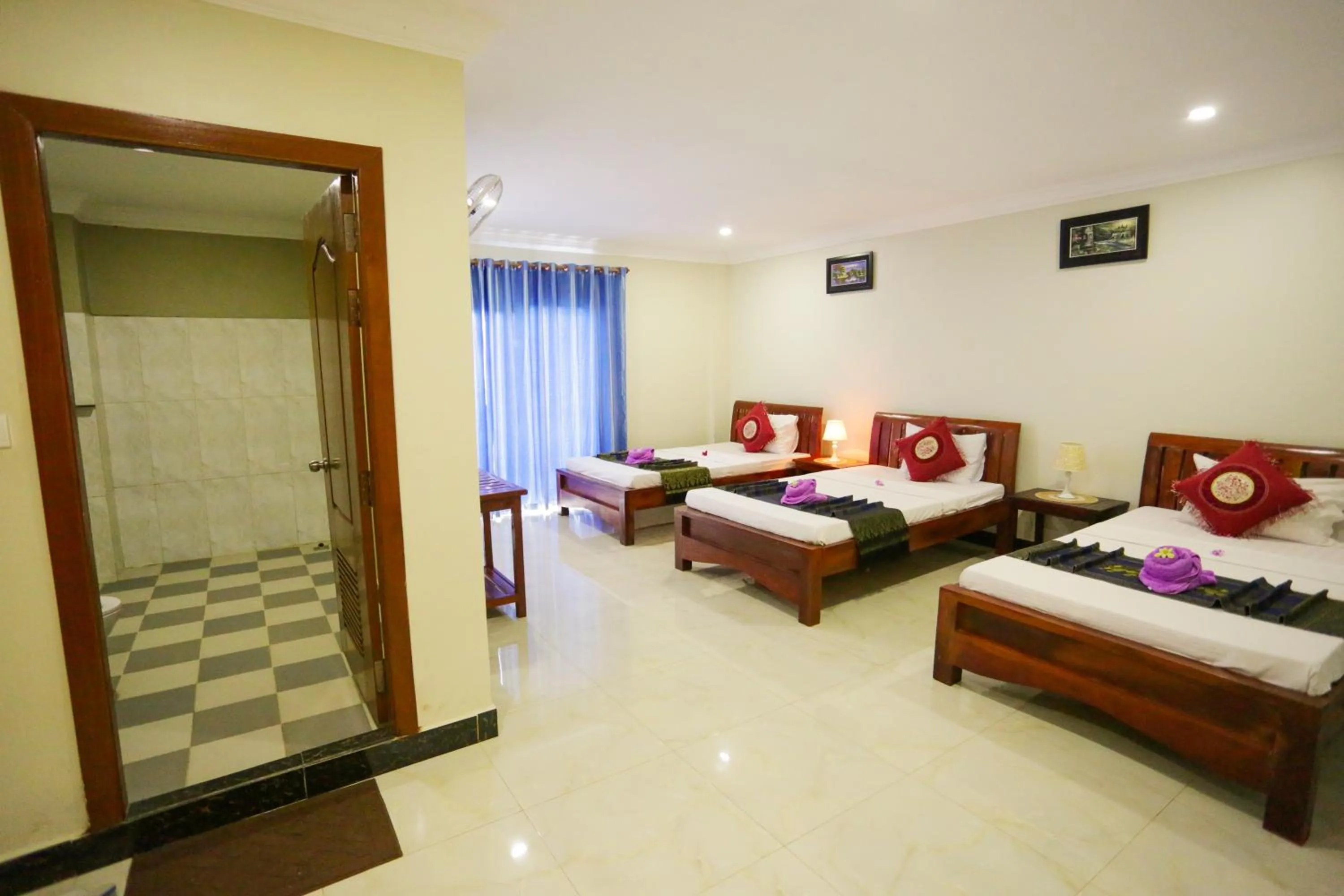 Bedroom, Bed in Blue Diamond Hostel