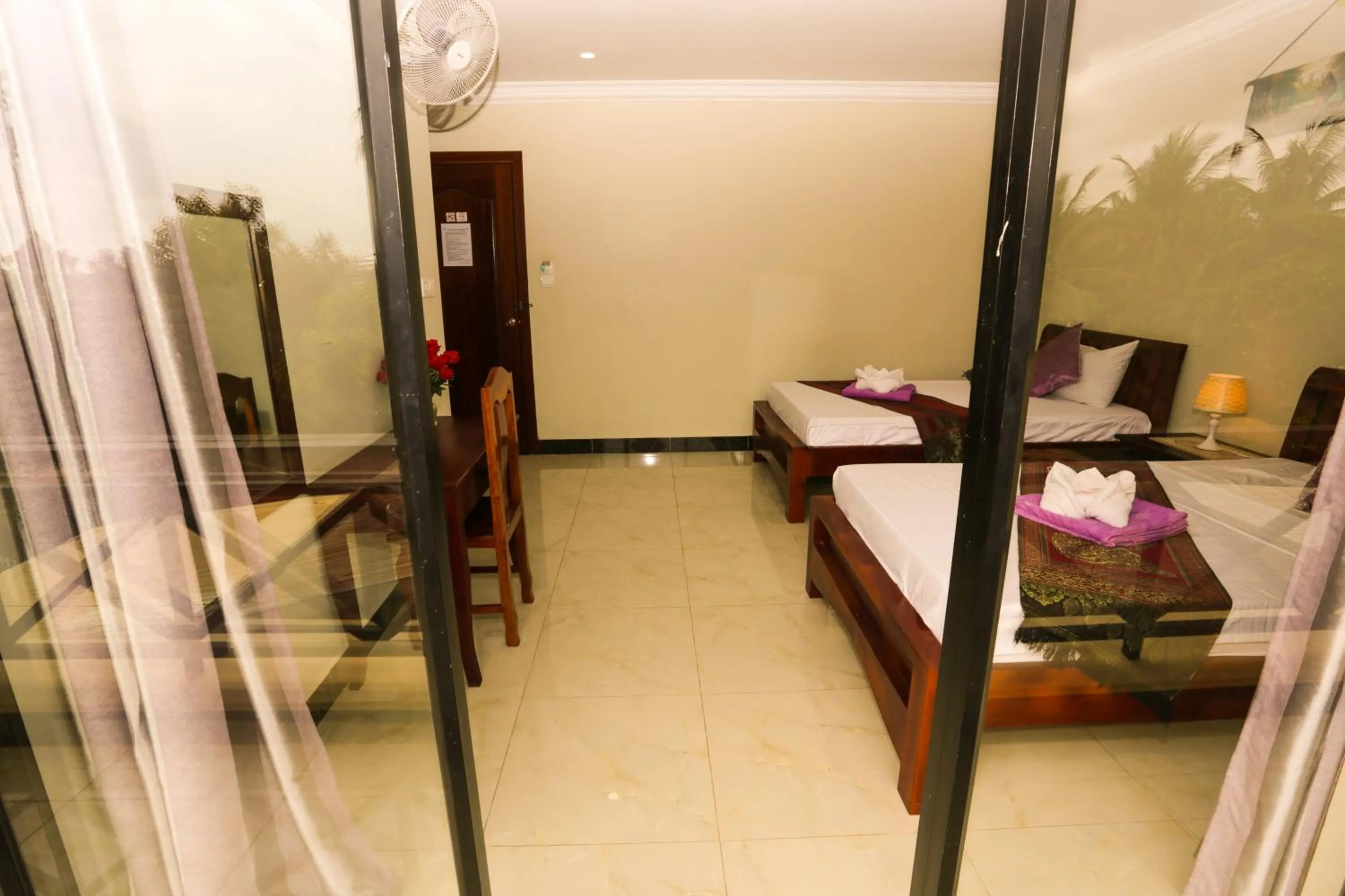 Bedroom, Bed in Blue Diamond Hostel