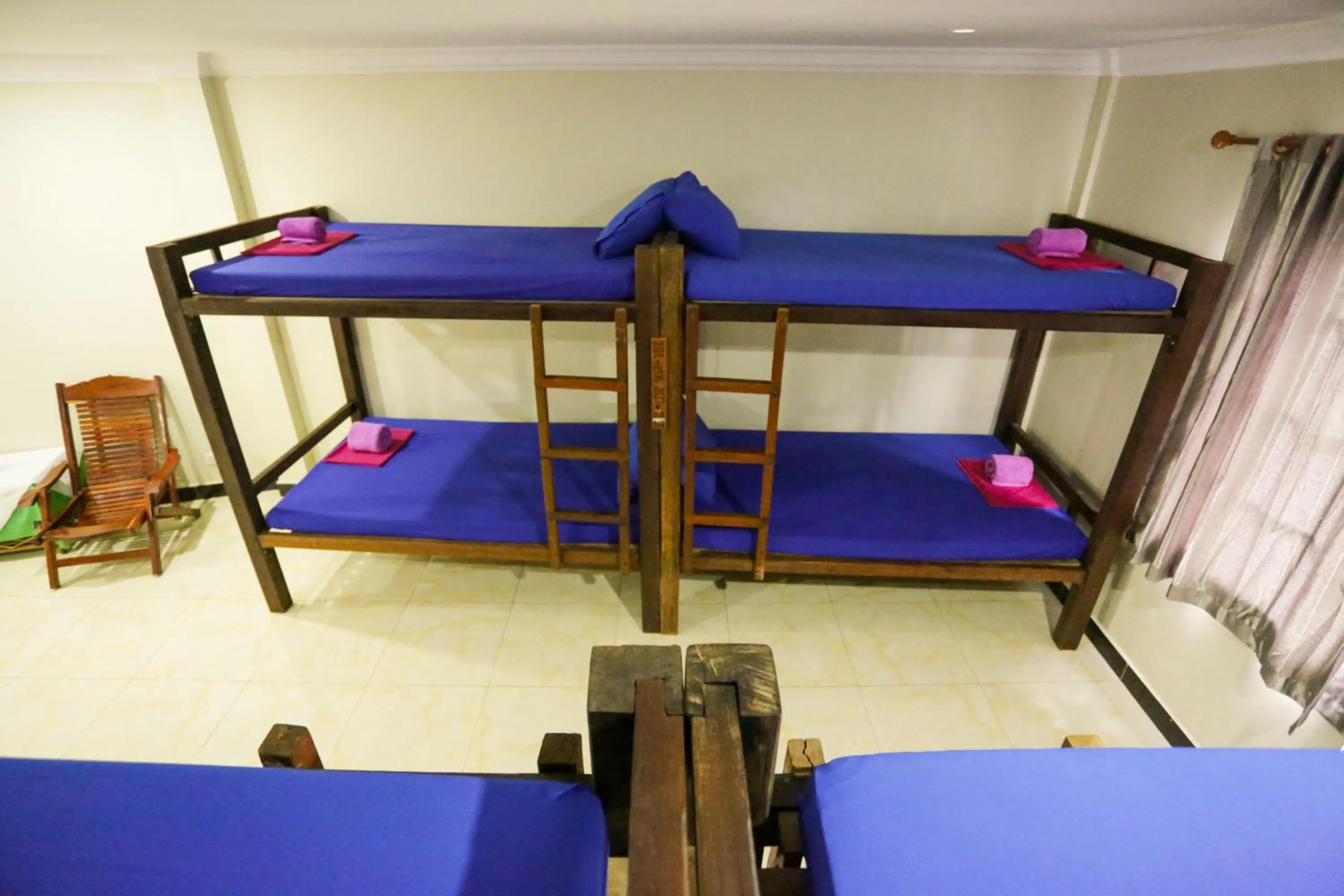 Bedroom, Bed in Blue Diamond Hostel