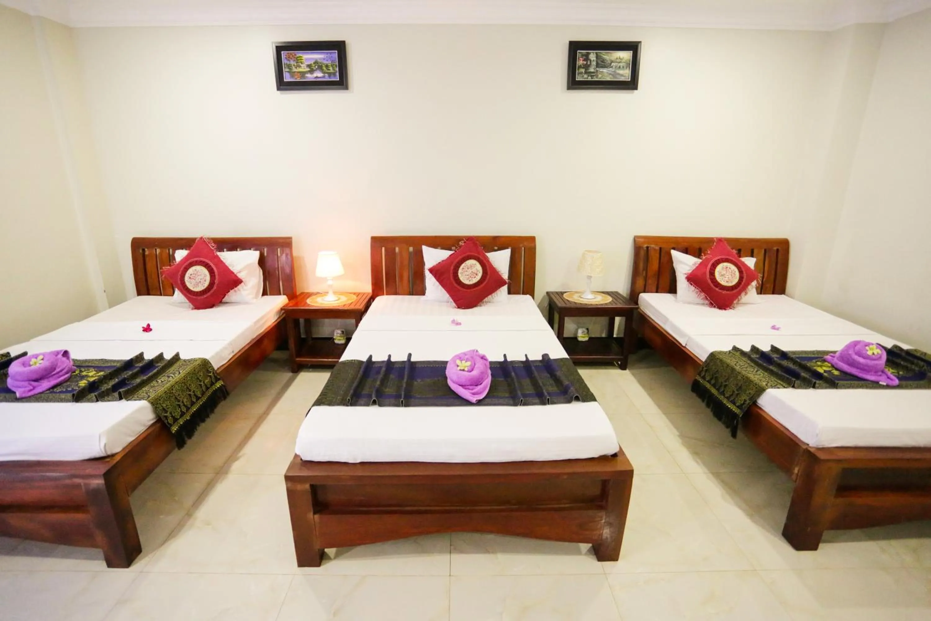 Bedroom, Bed in Blue Diamond Hostel