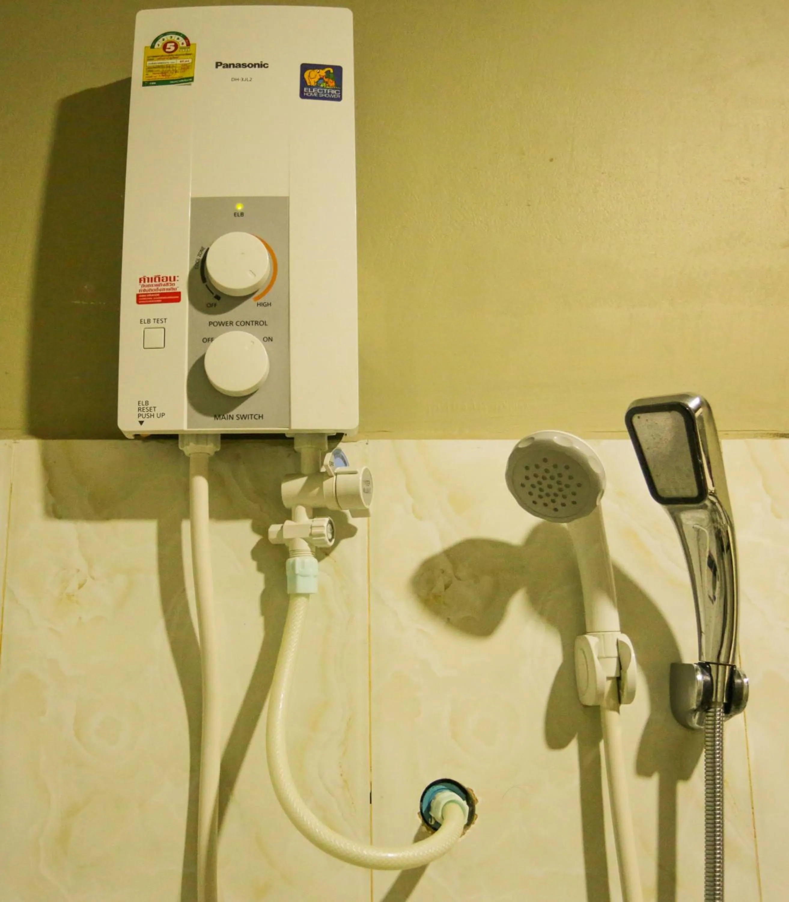 Bathroom in Blue Diamond Hostel