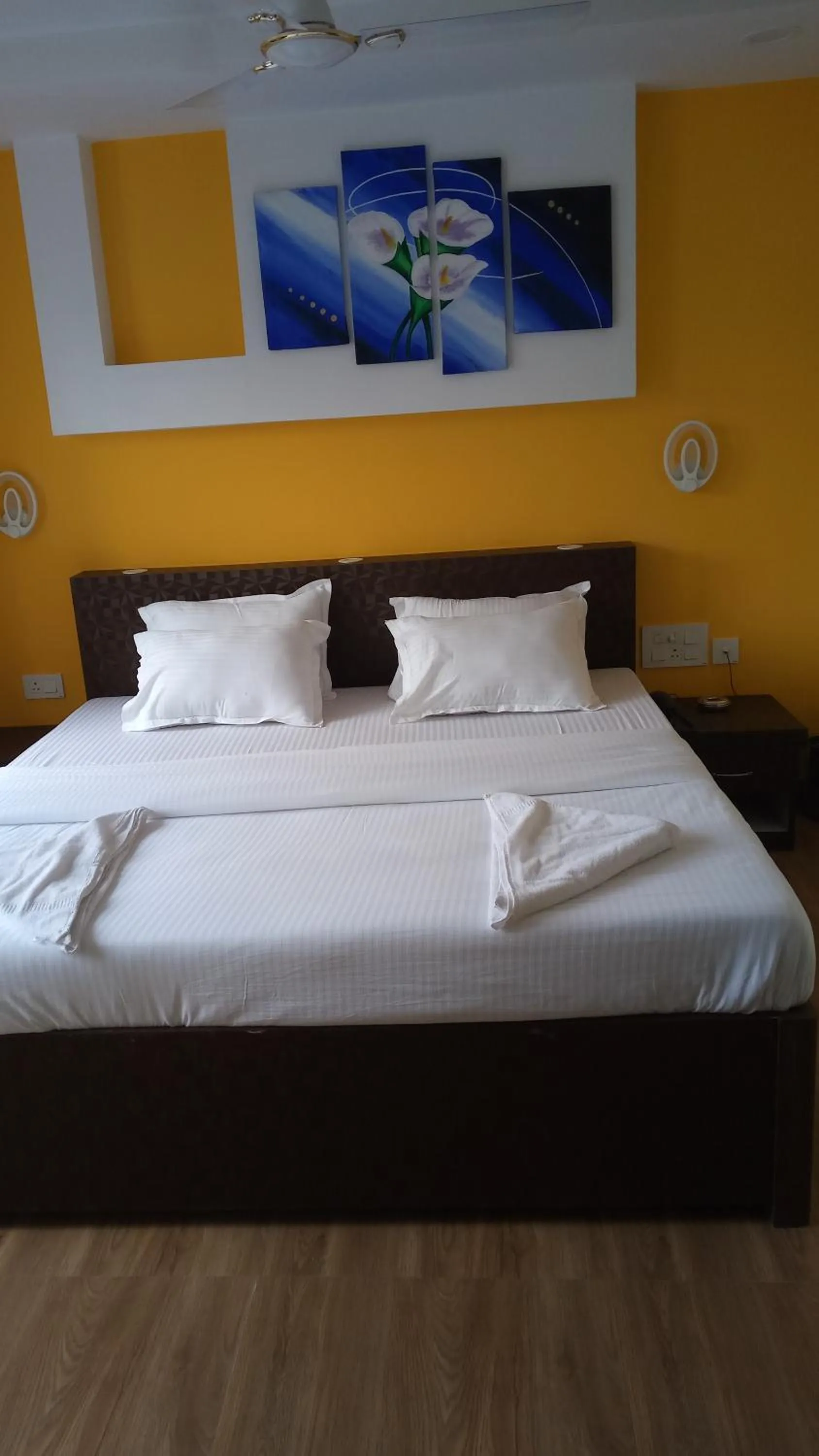 Bed in Hotel Platinum