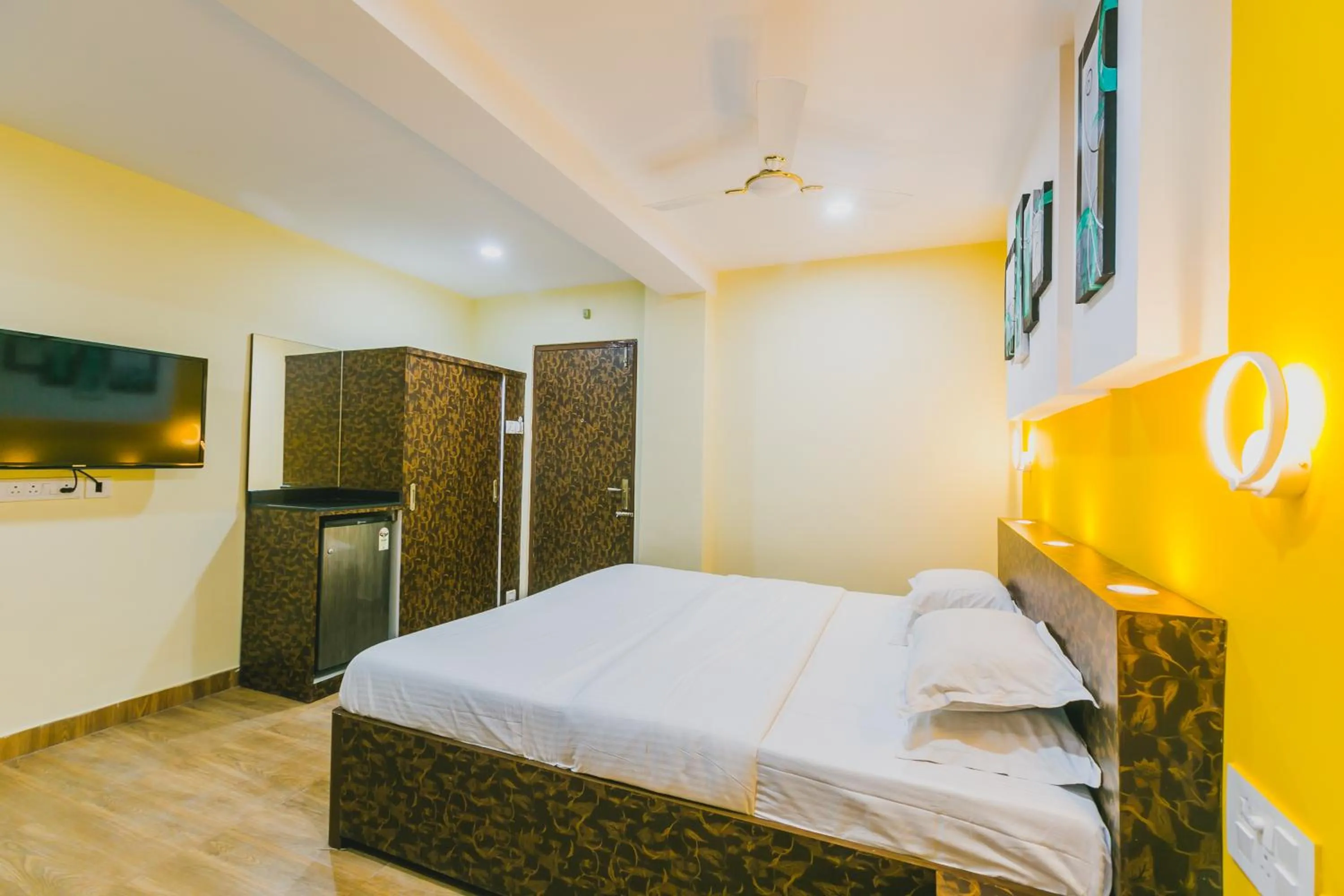 Photo of the whole room in Hotel Platinum