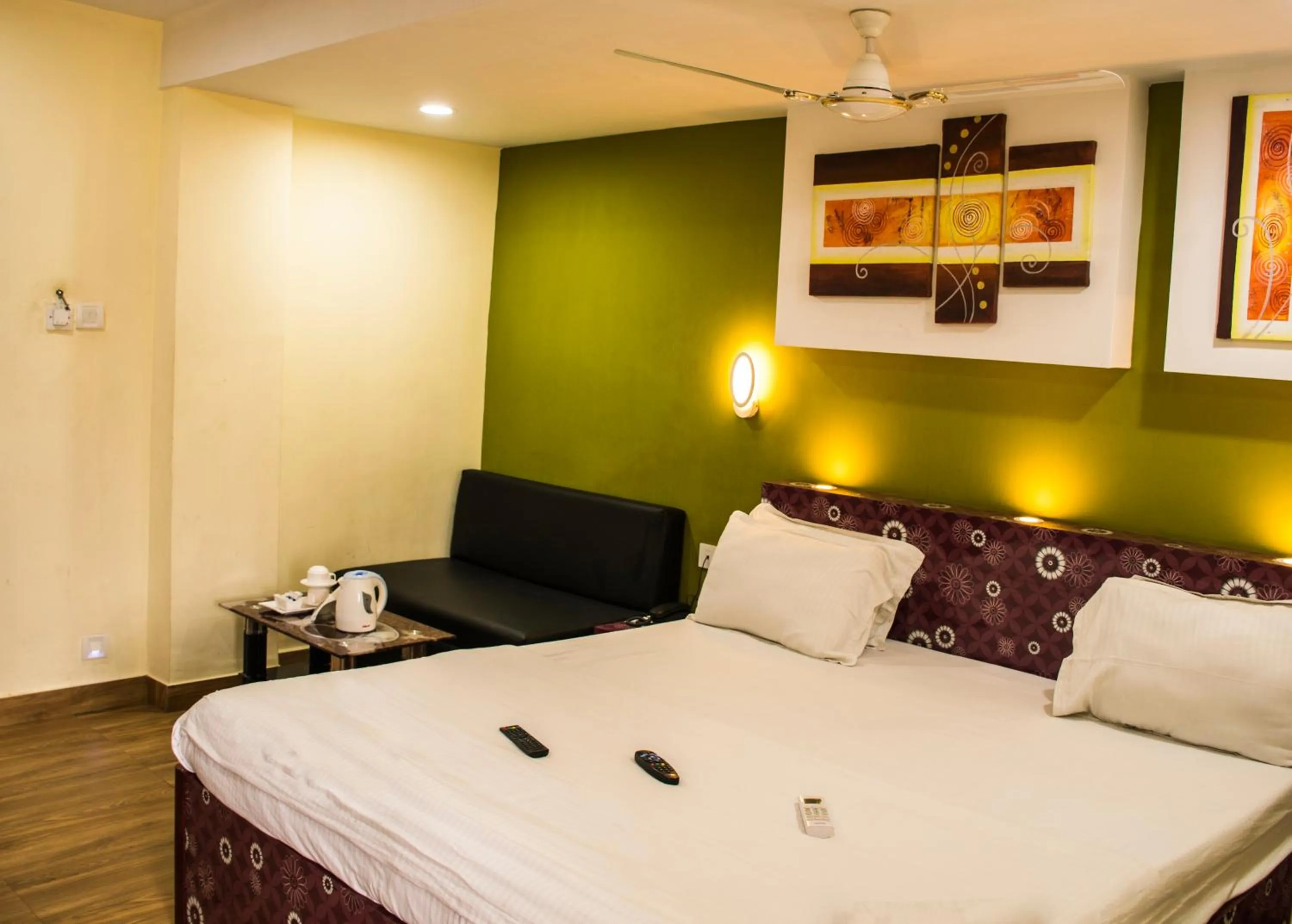 Bed in Hotel Platinum