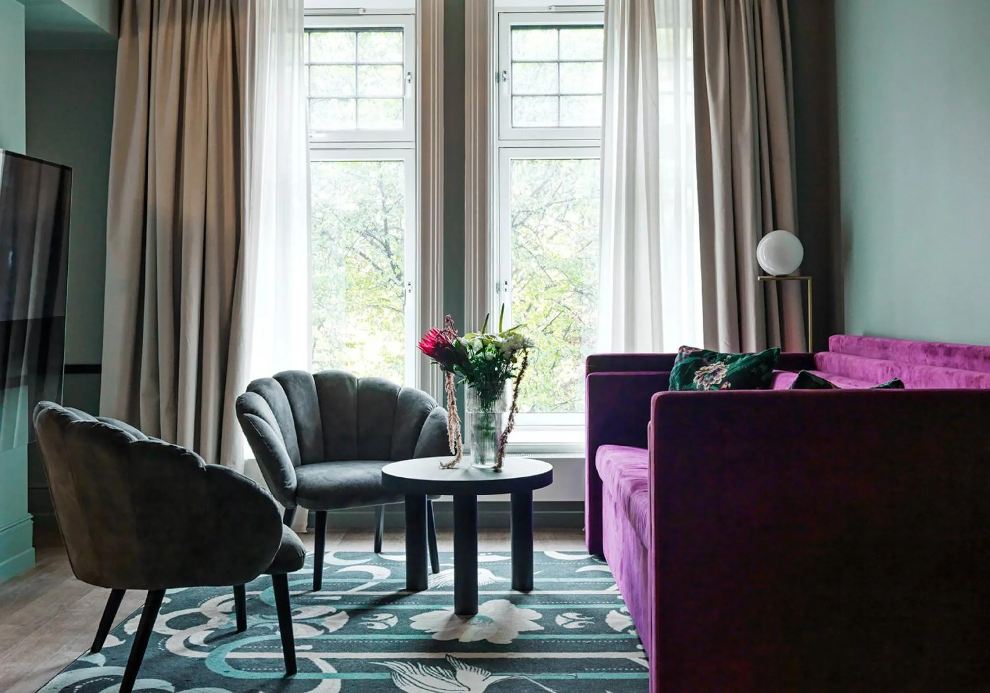 Seating area, Bed in Hotel Christiania Teater