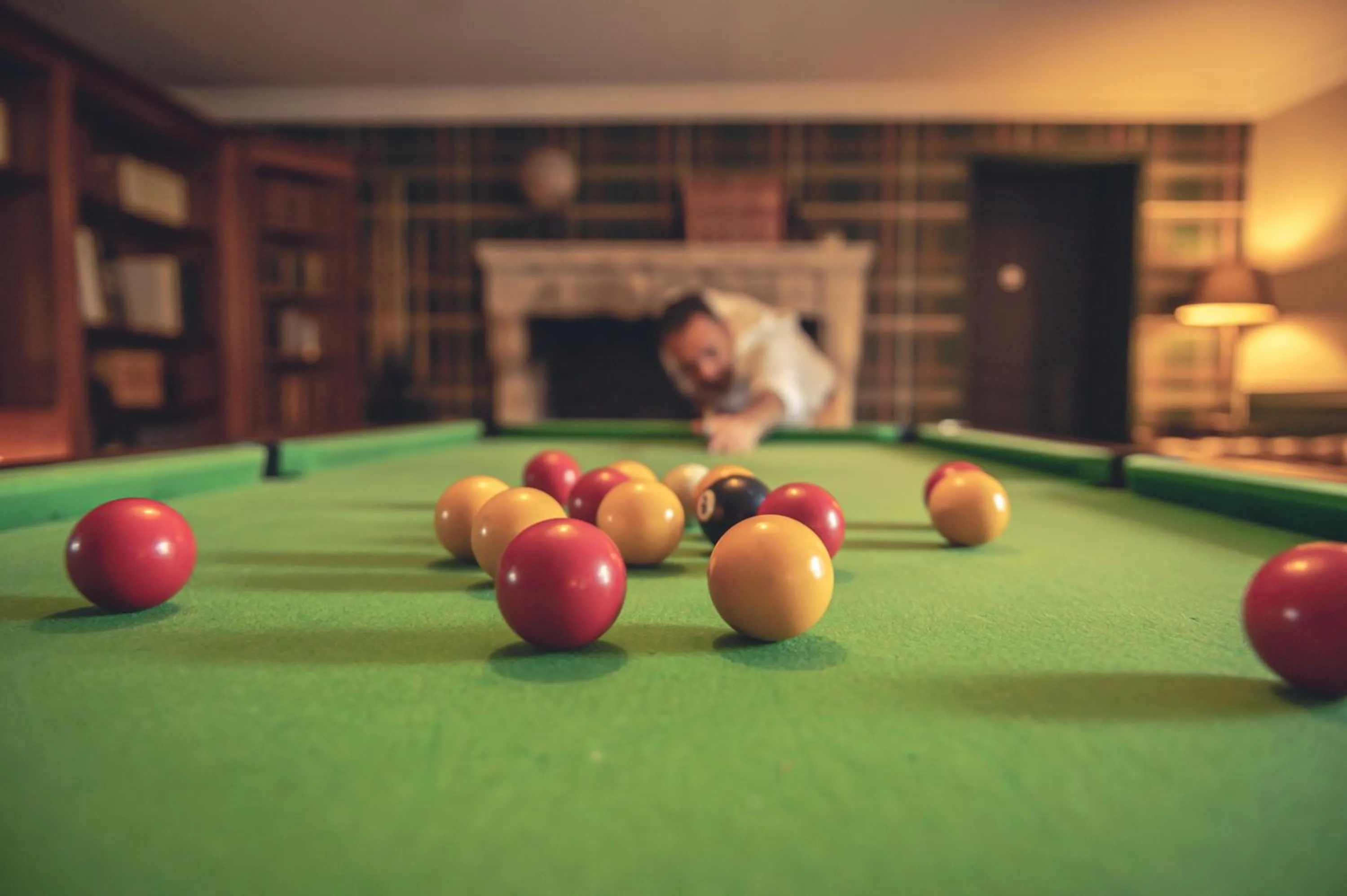 Billiard in Logis Hôtel Restaurant Le Plantevin