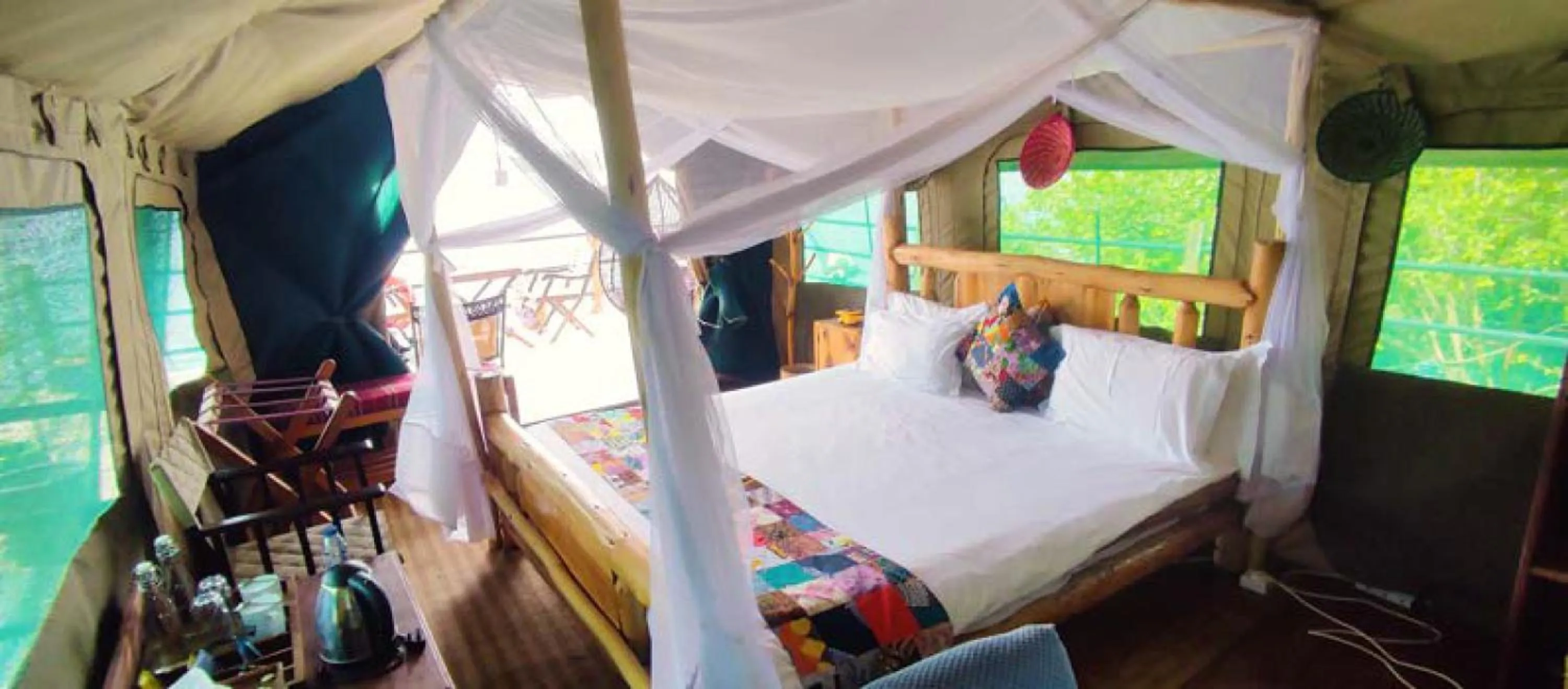 Bed in Wag Hill Lodge & Spa