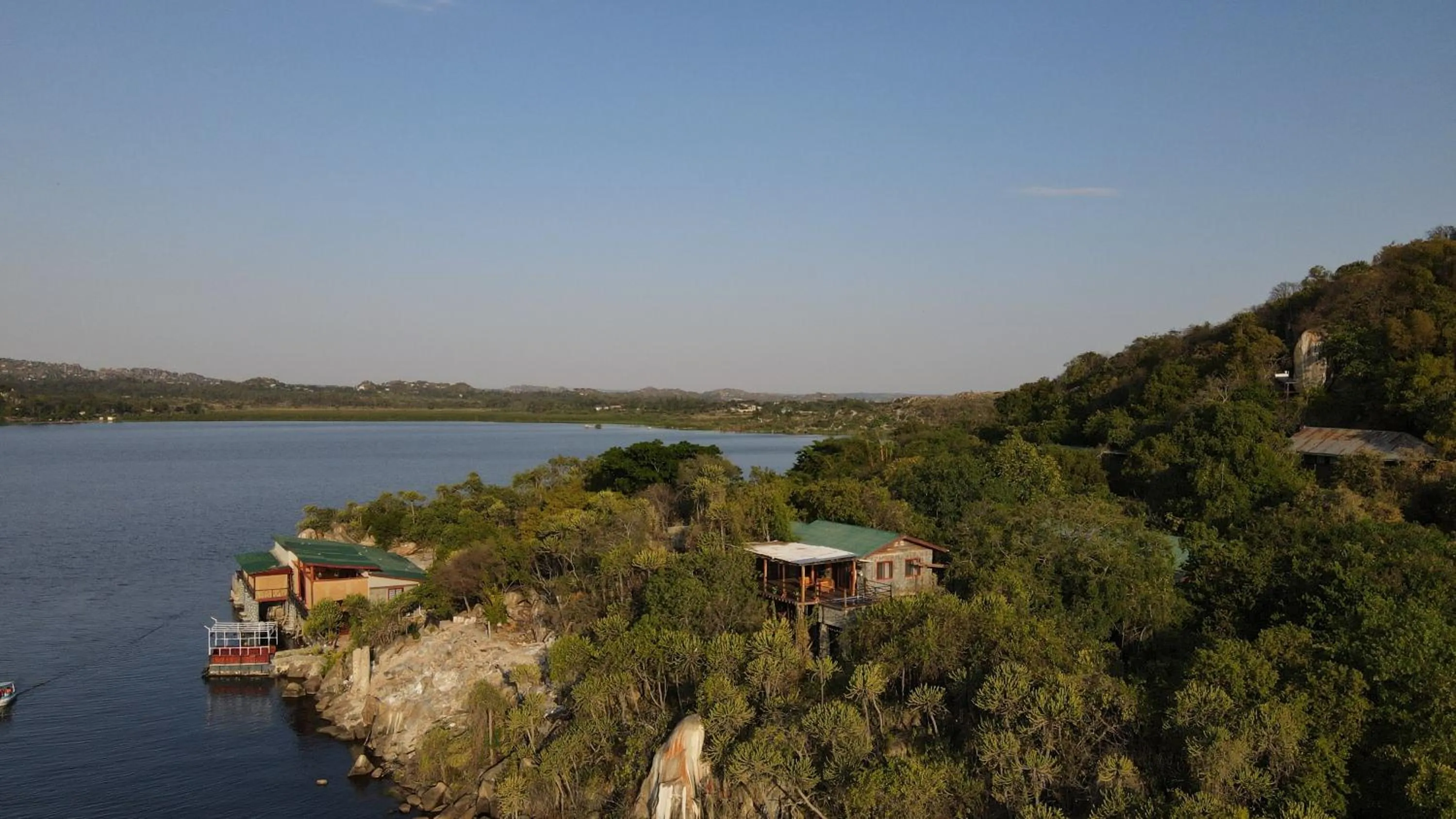 Property building in Wag Hill Lodge & Spa