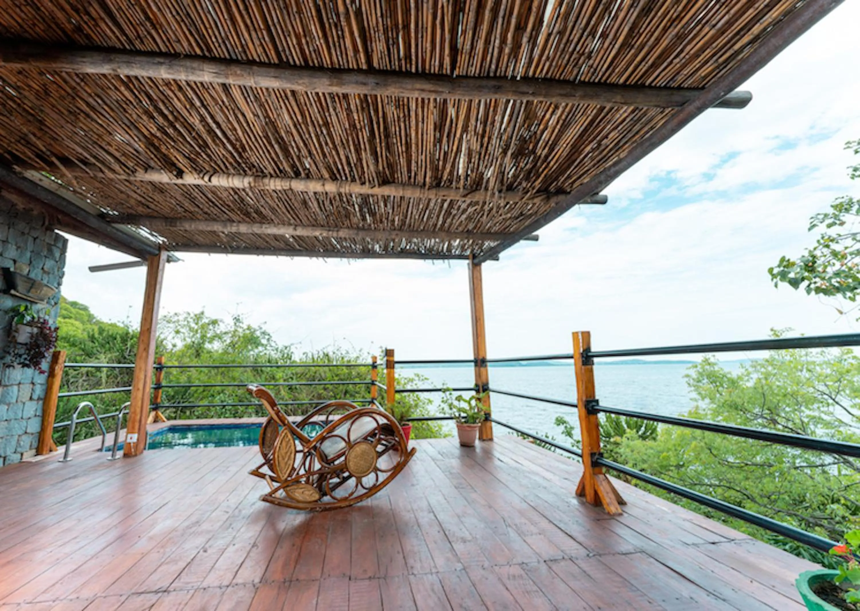Patio in Wag Hill Lodge & Spa
