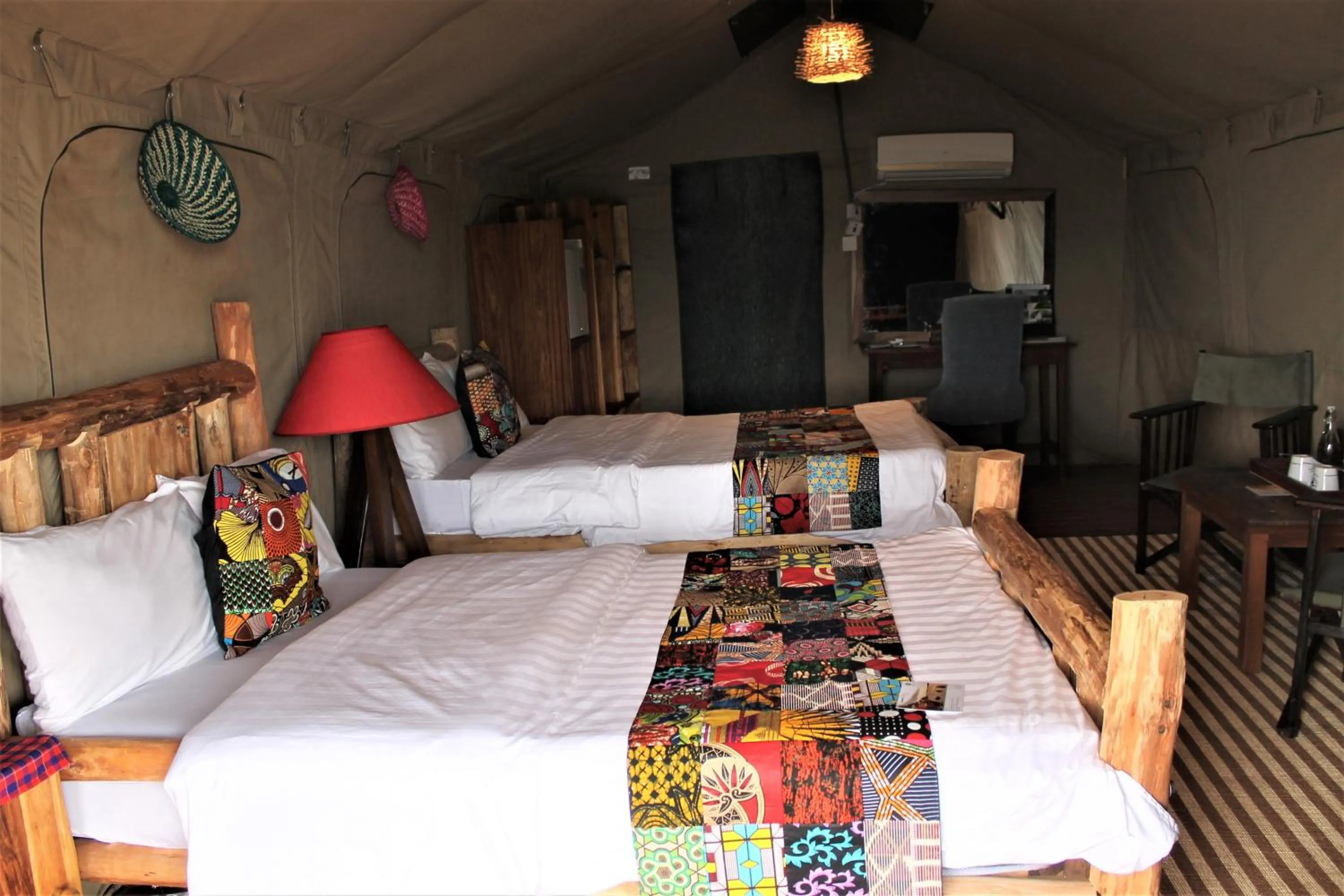 Photo of the whole room, Bed in Wag Hill Lodge & Spa