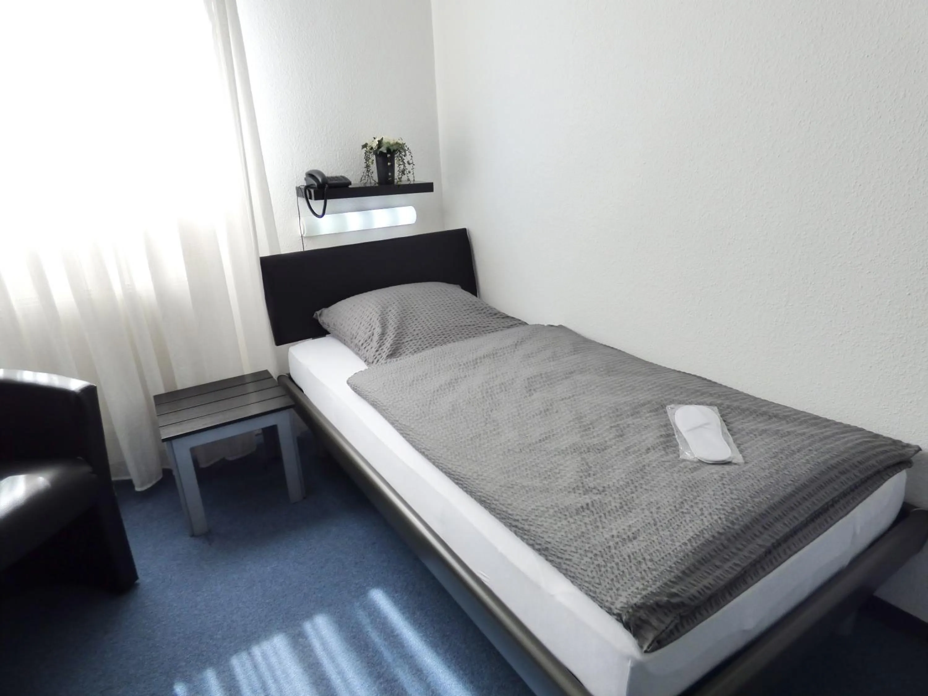 Photo of the whole room in Hotel Alt Büttgen