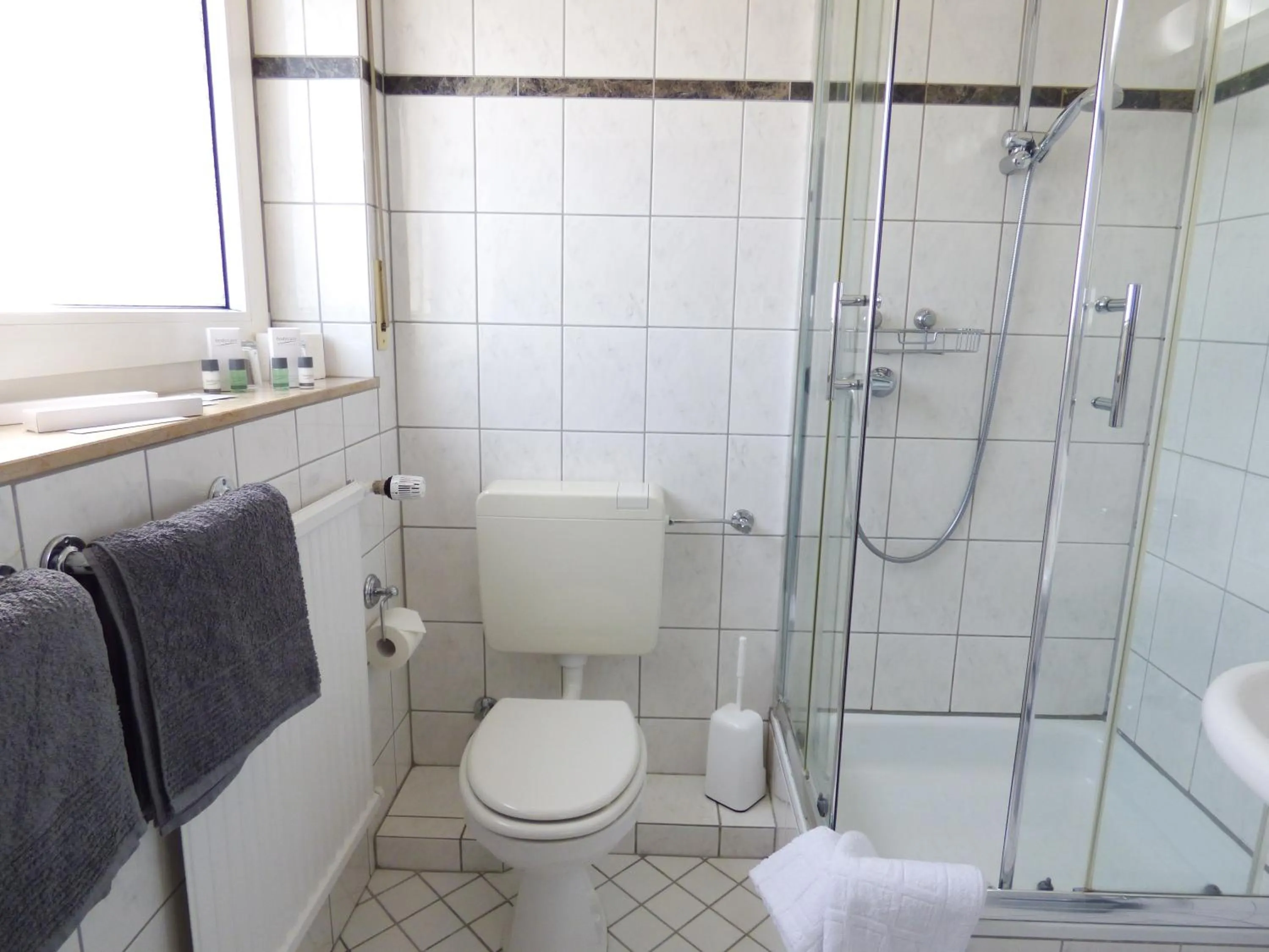 Photo of the whole room in Hotel Alt Büttgen