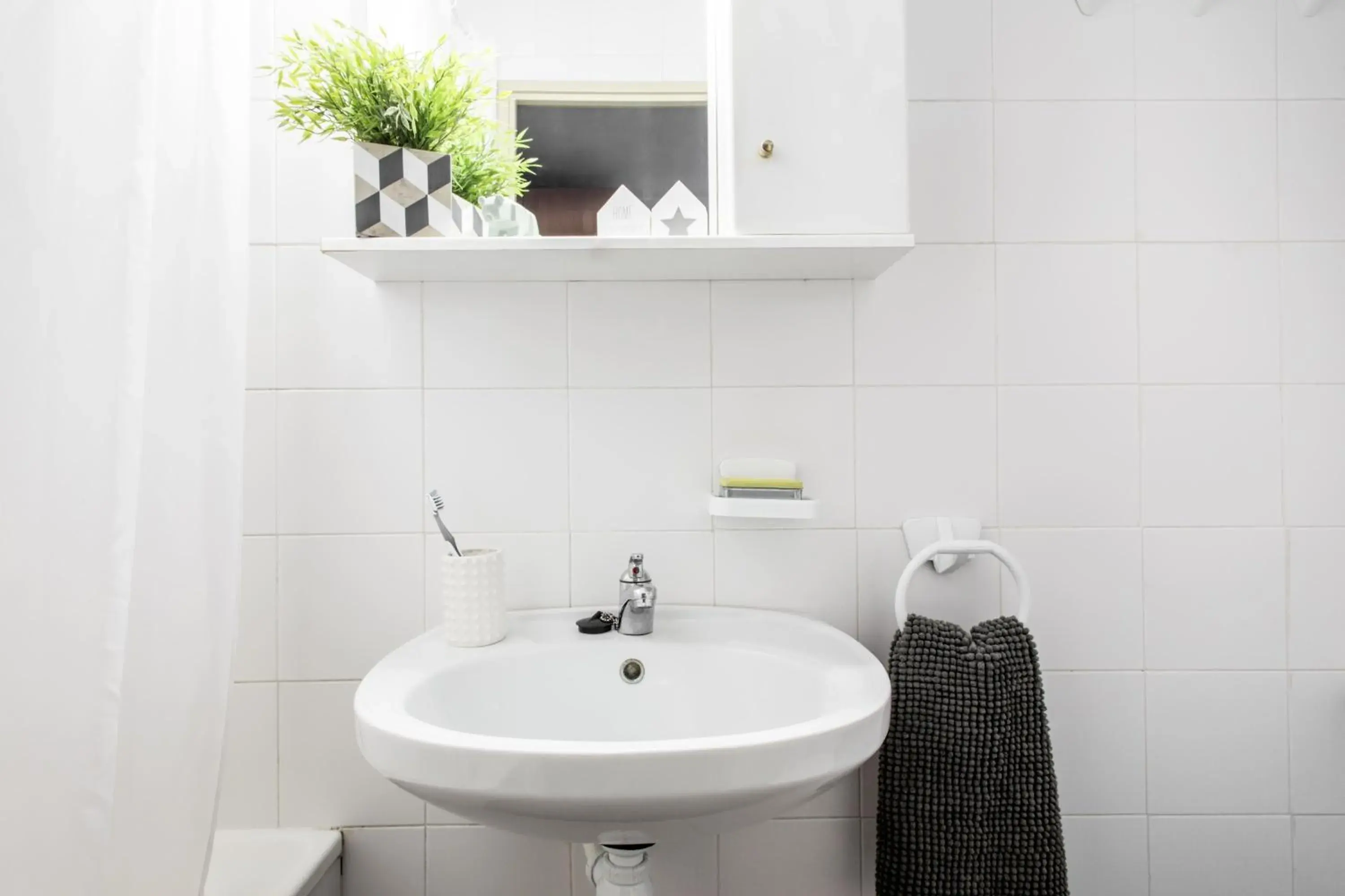 Classic Twin Room in Residencia Universitaria Resa La Ciutadella Classic Twin Room in Residencia Universitaria Resa La Ciutadella