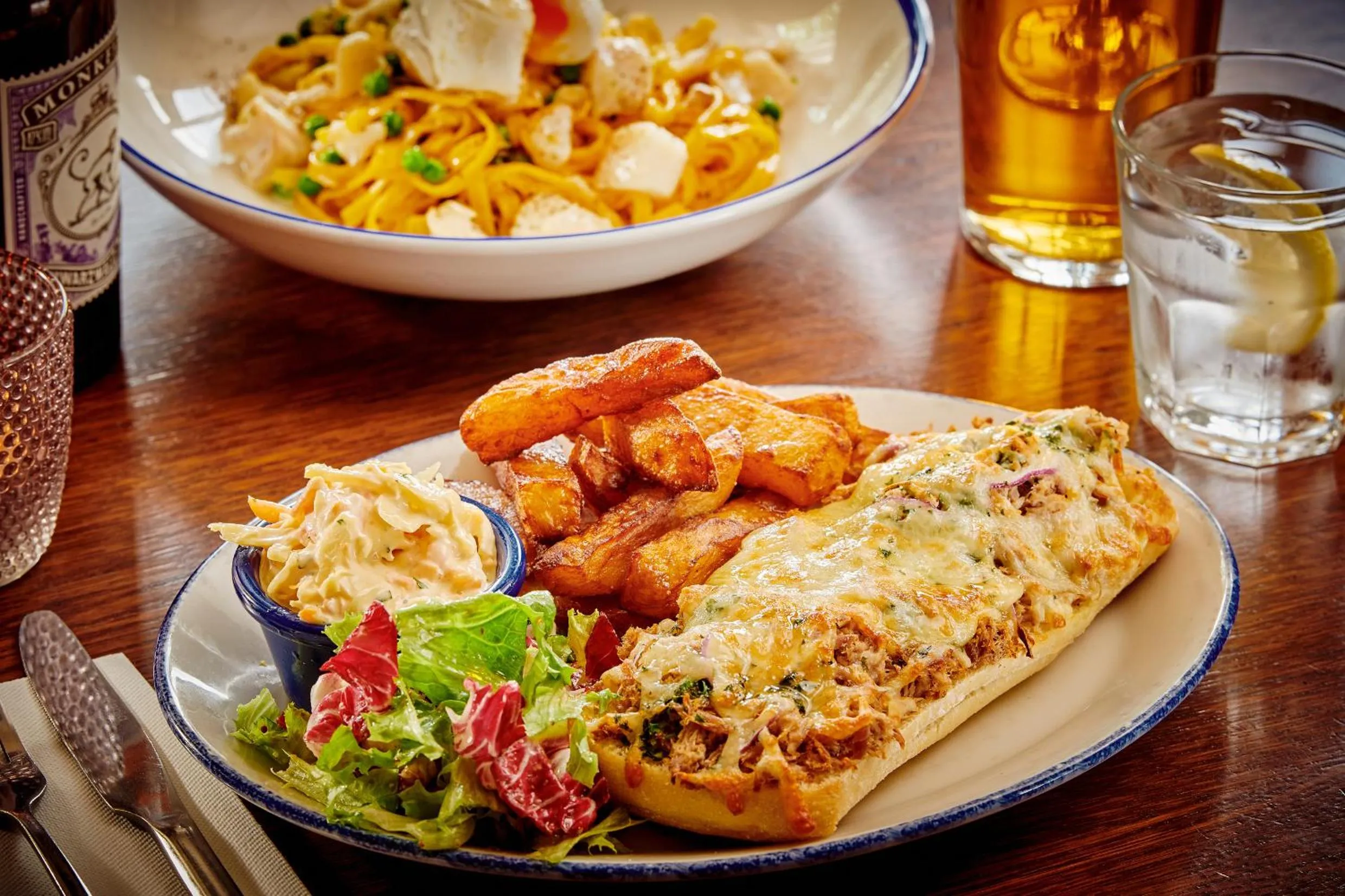 Food and drinks in The Jug And Bottle