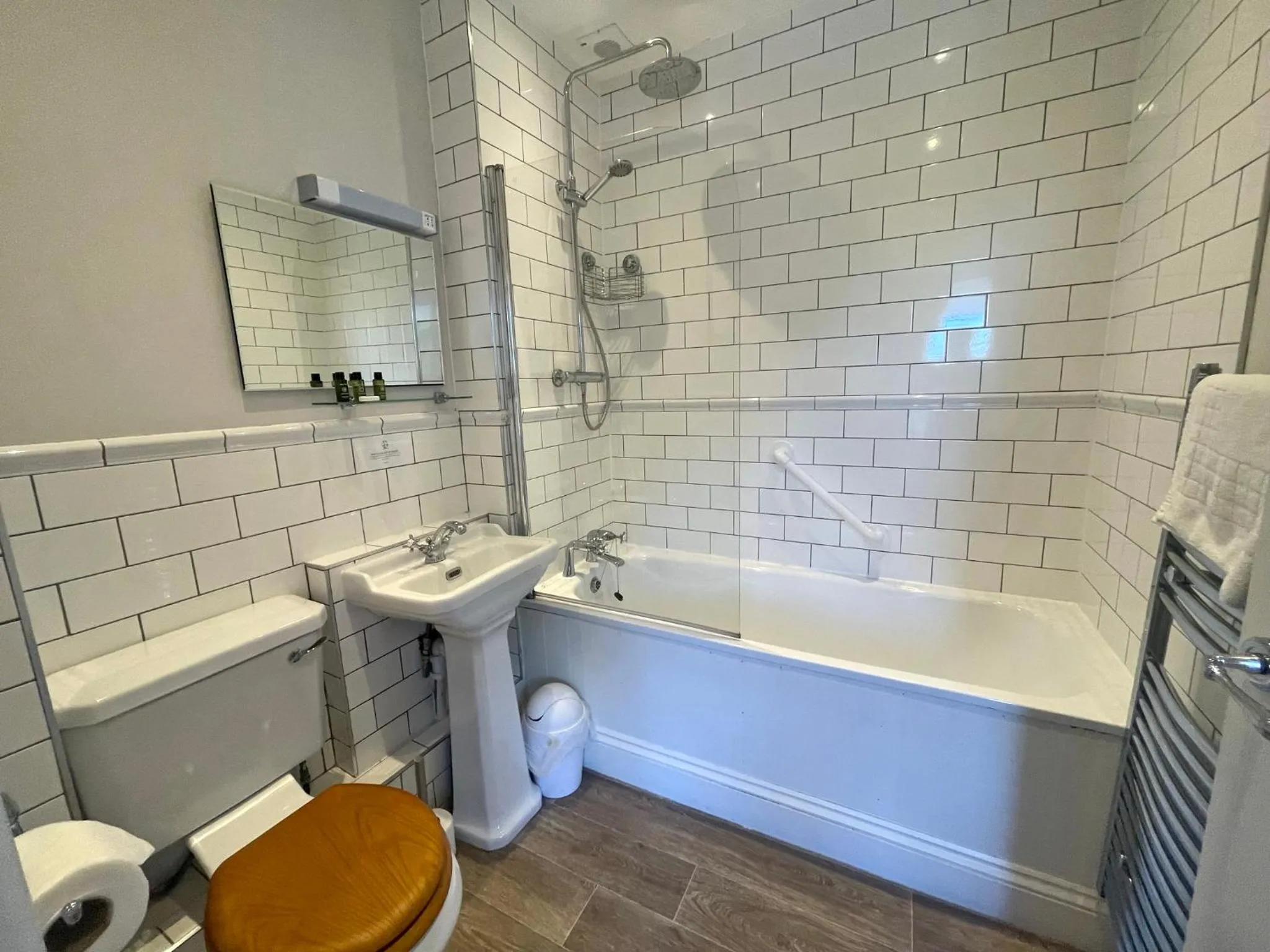 Bathroom in The Jug And Bottle