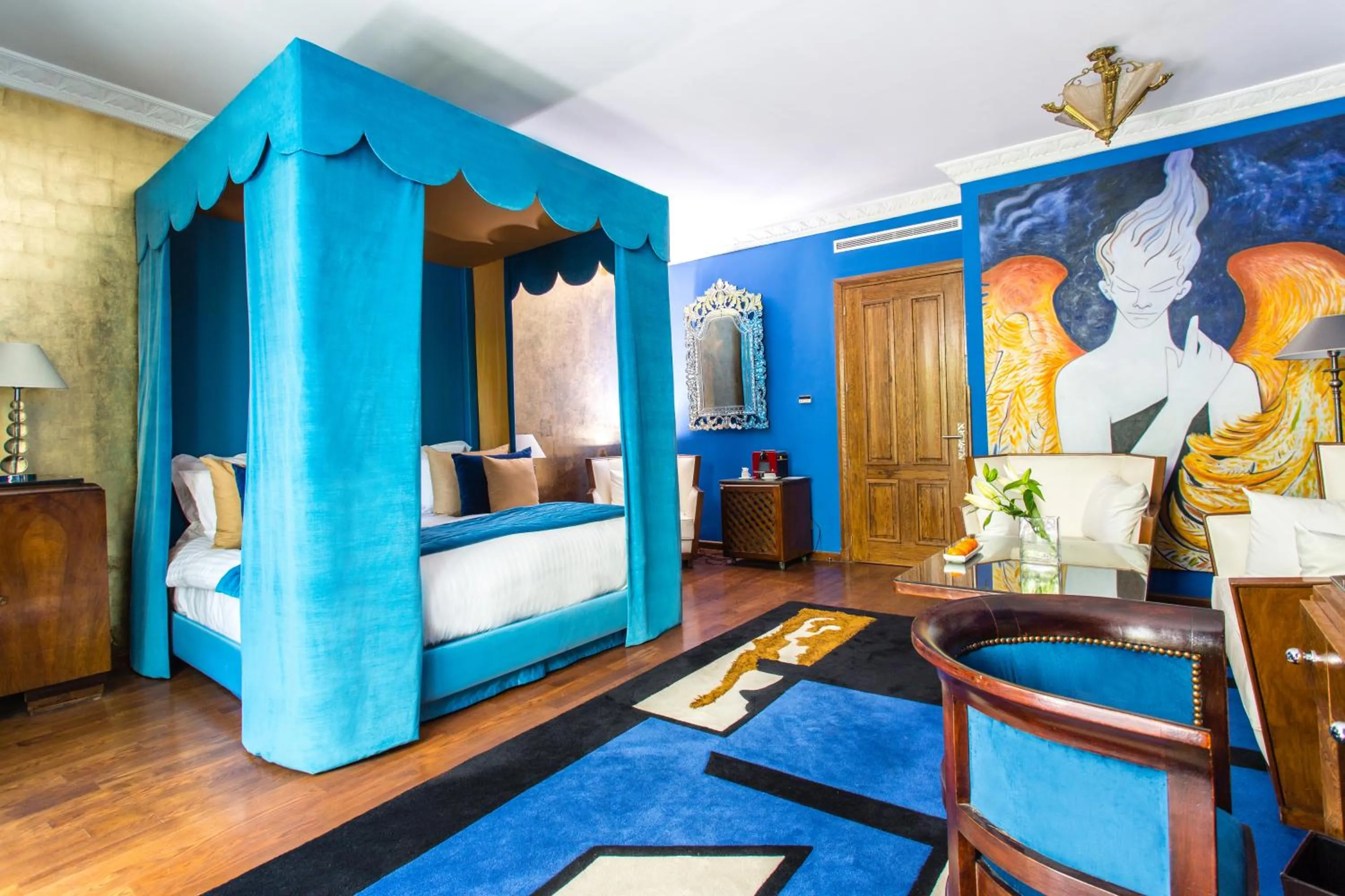 Photo of the whole room, Bed in Hôtel particulier Le DOGE - Relais & Châteaux