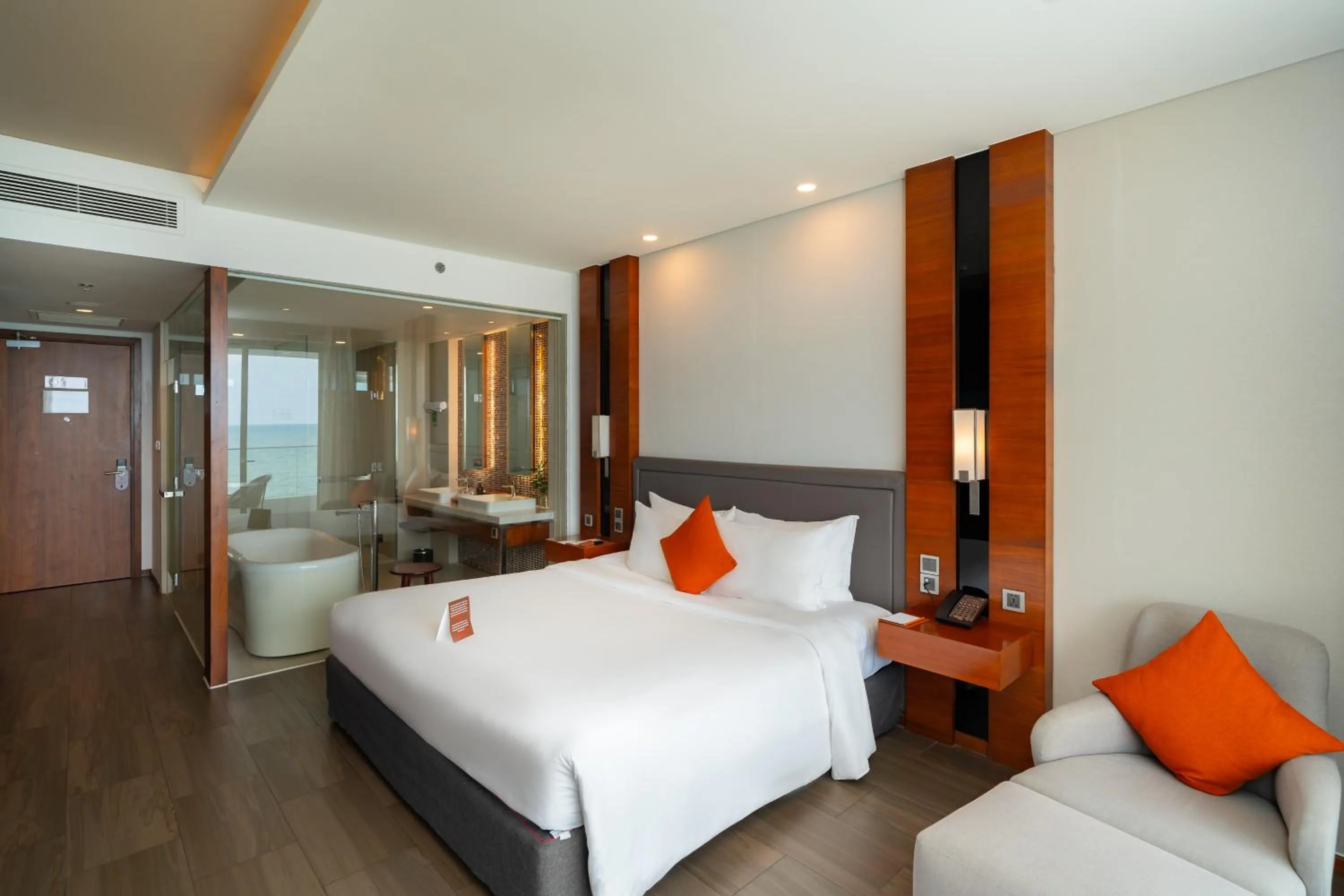 Bed in Seashells Phu Quoc Hotel & Spa