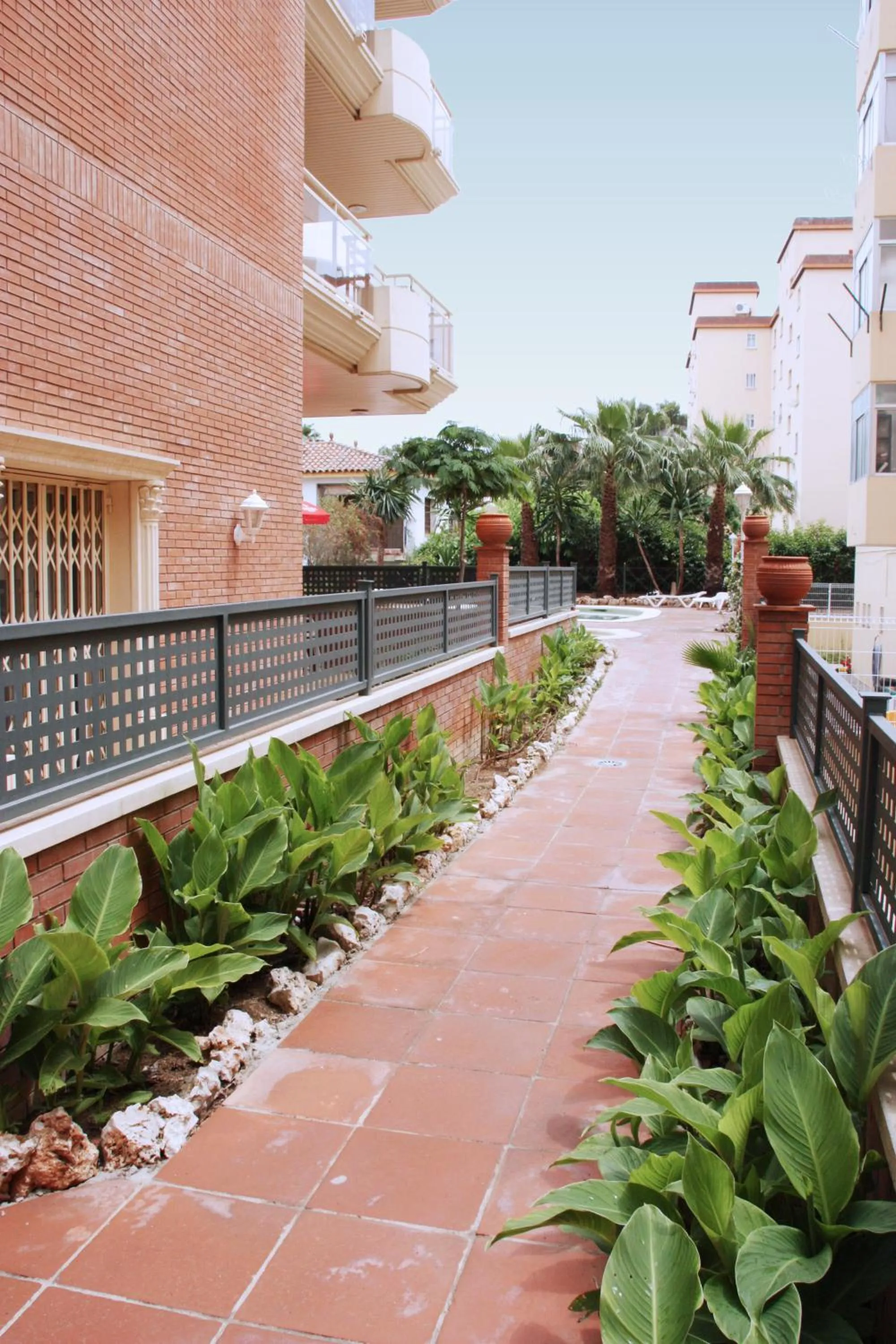 Facade/entrance in Apartamentos Imperial