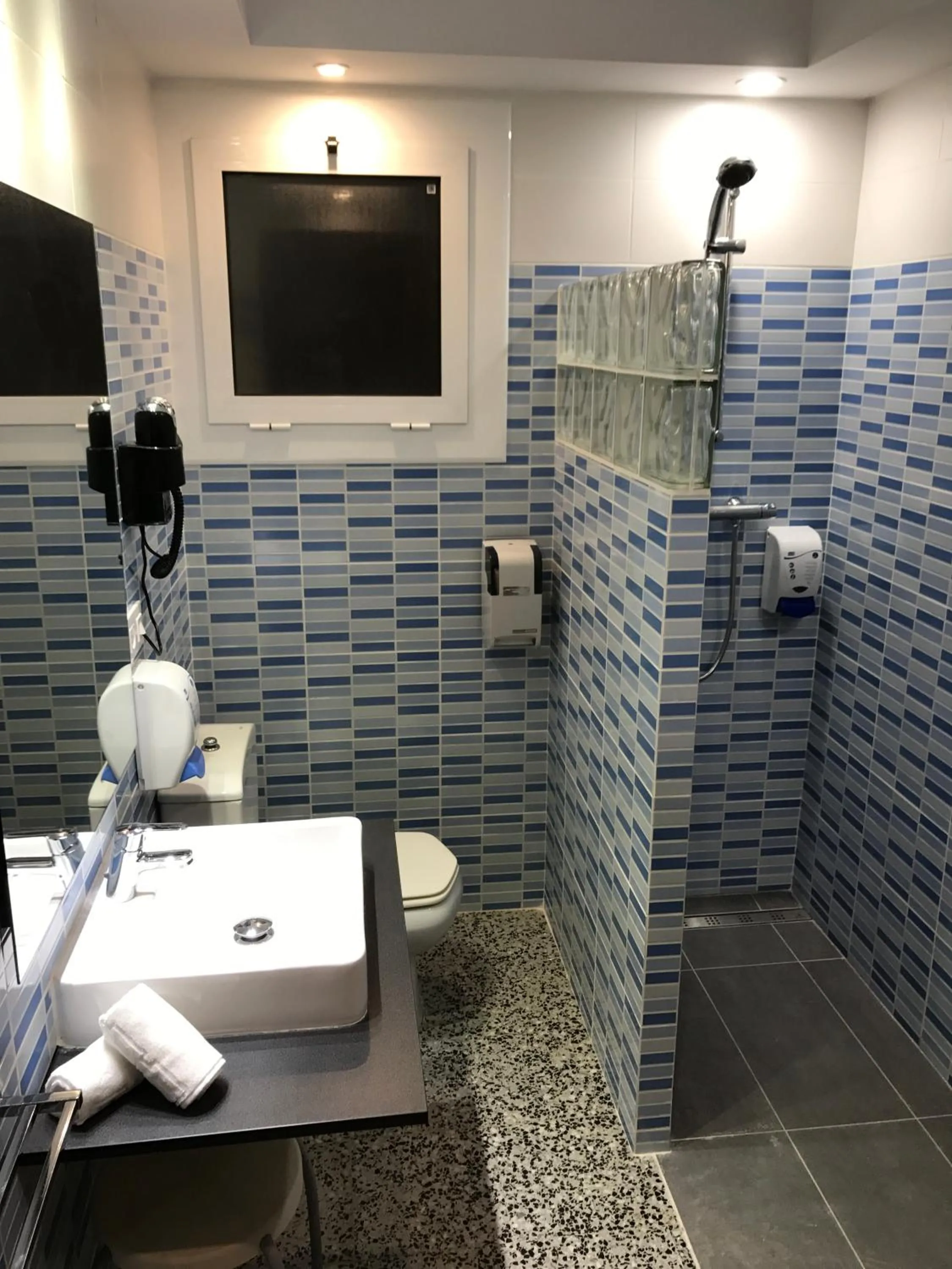 Bathroom in Hotel Gri-Mar