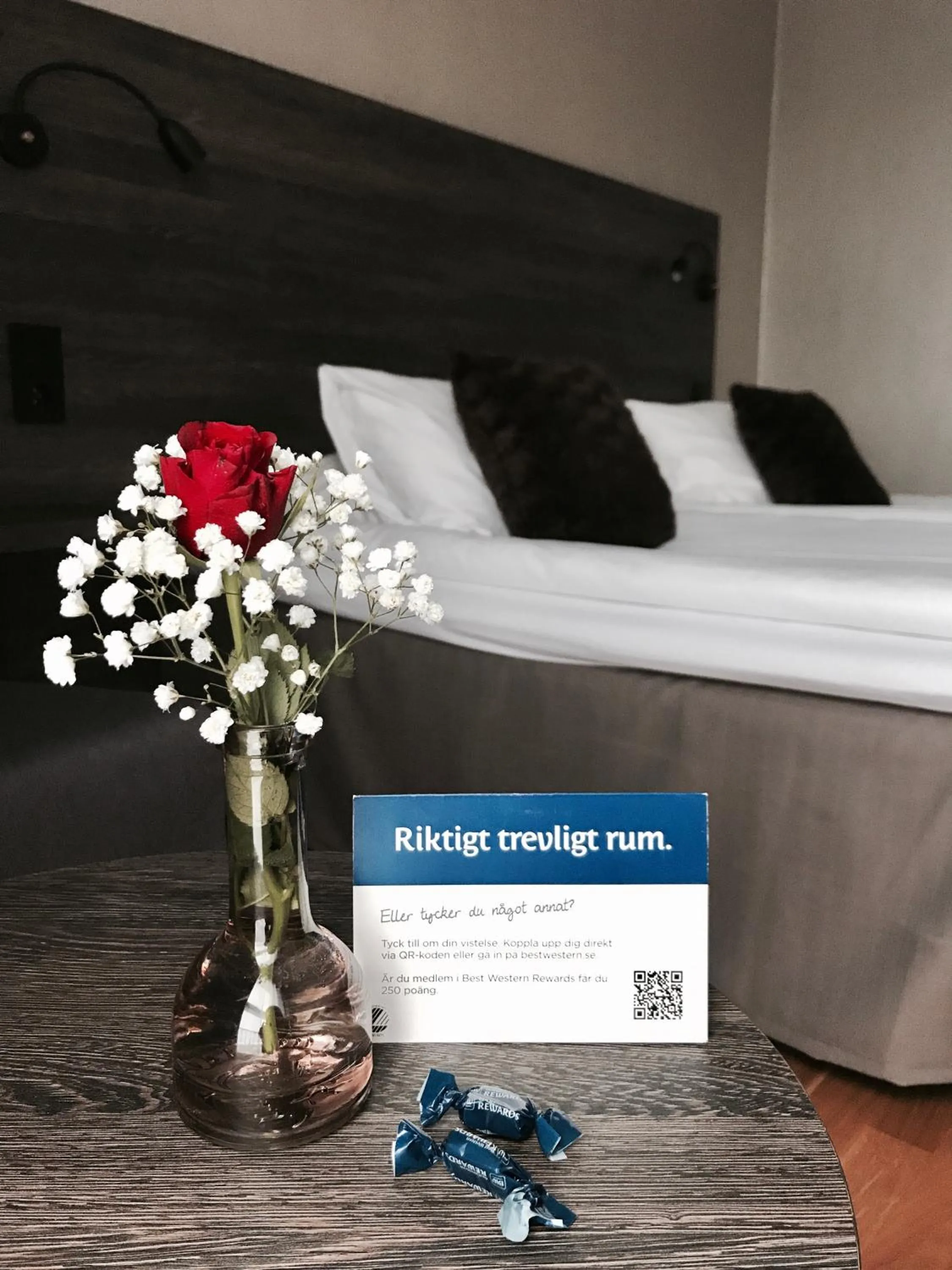 Property building, Bed in Best Western Motala Stadshotell