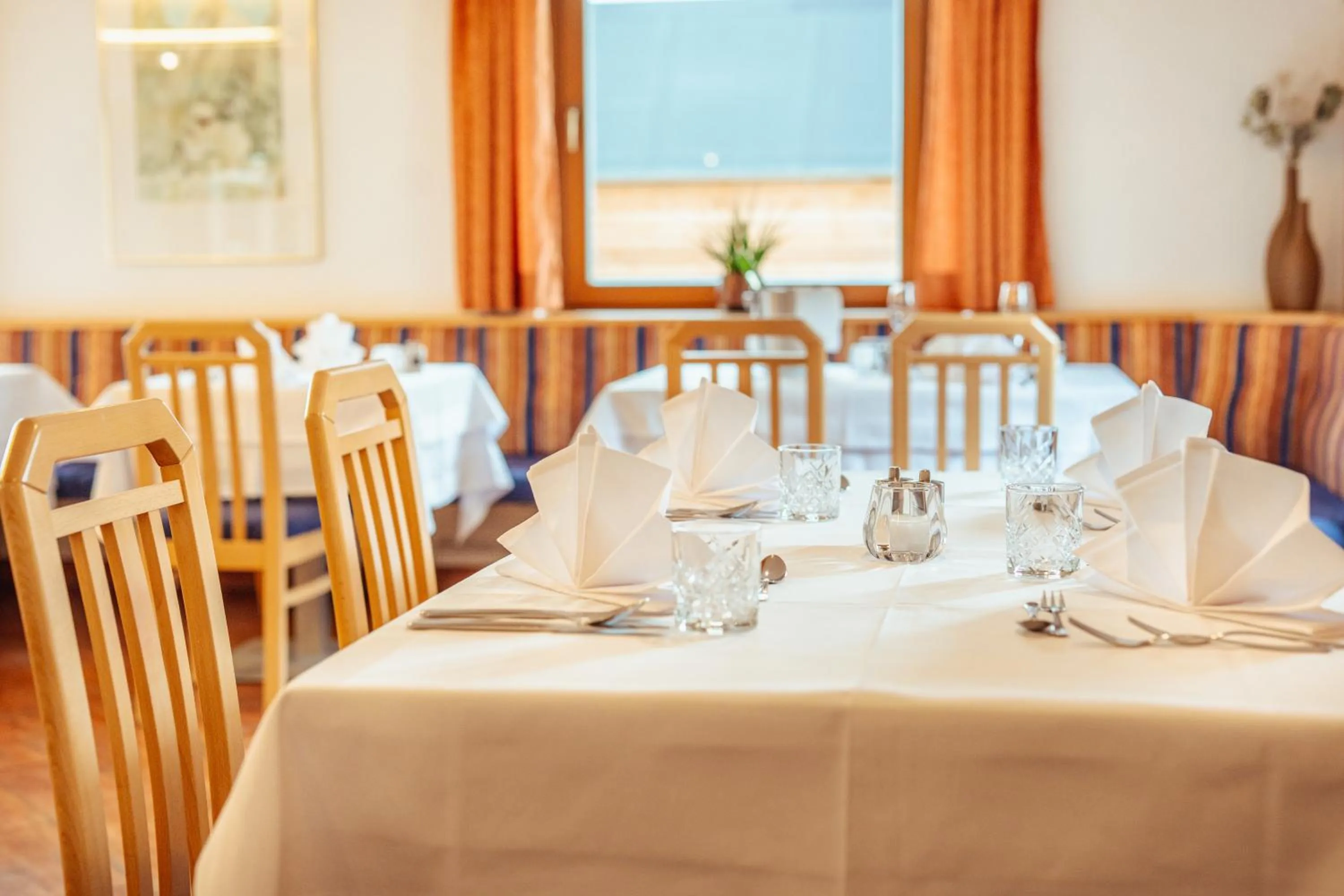 Restaurant/places to eat in Hotel Gesser