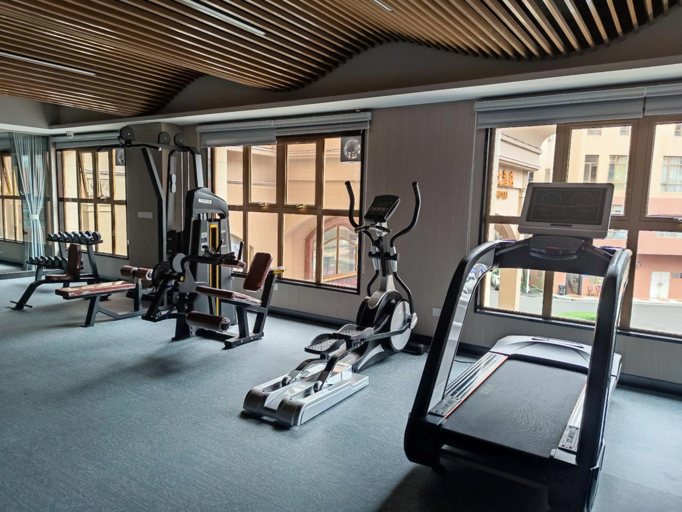 Fitness centre/facilities in Junyue Hotel