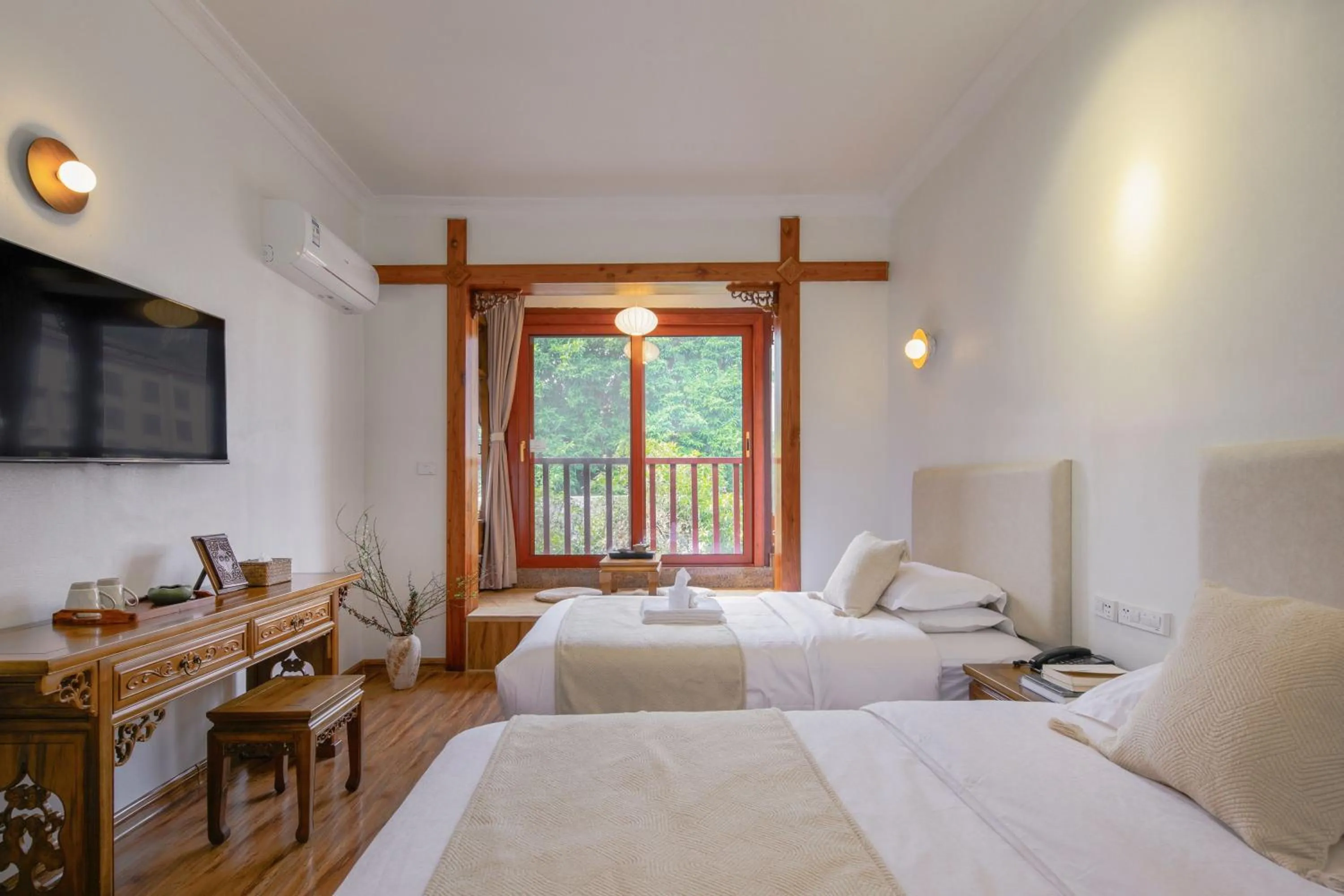 Bed in Yangshuo River View Hotel