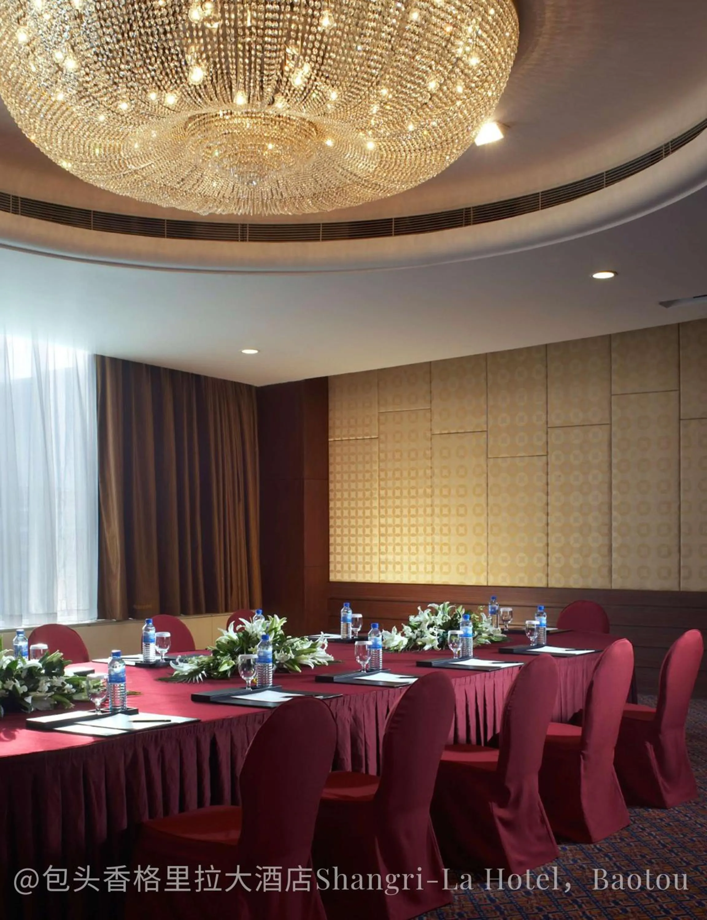 Photo of the whole room in Shangri-La Baotou