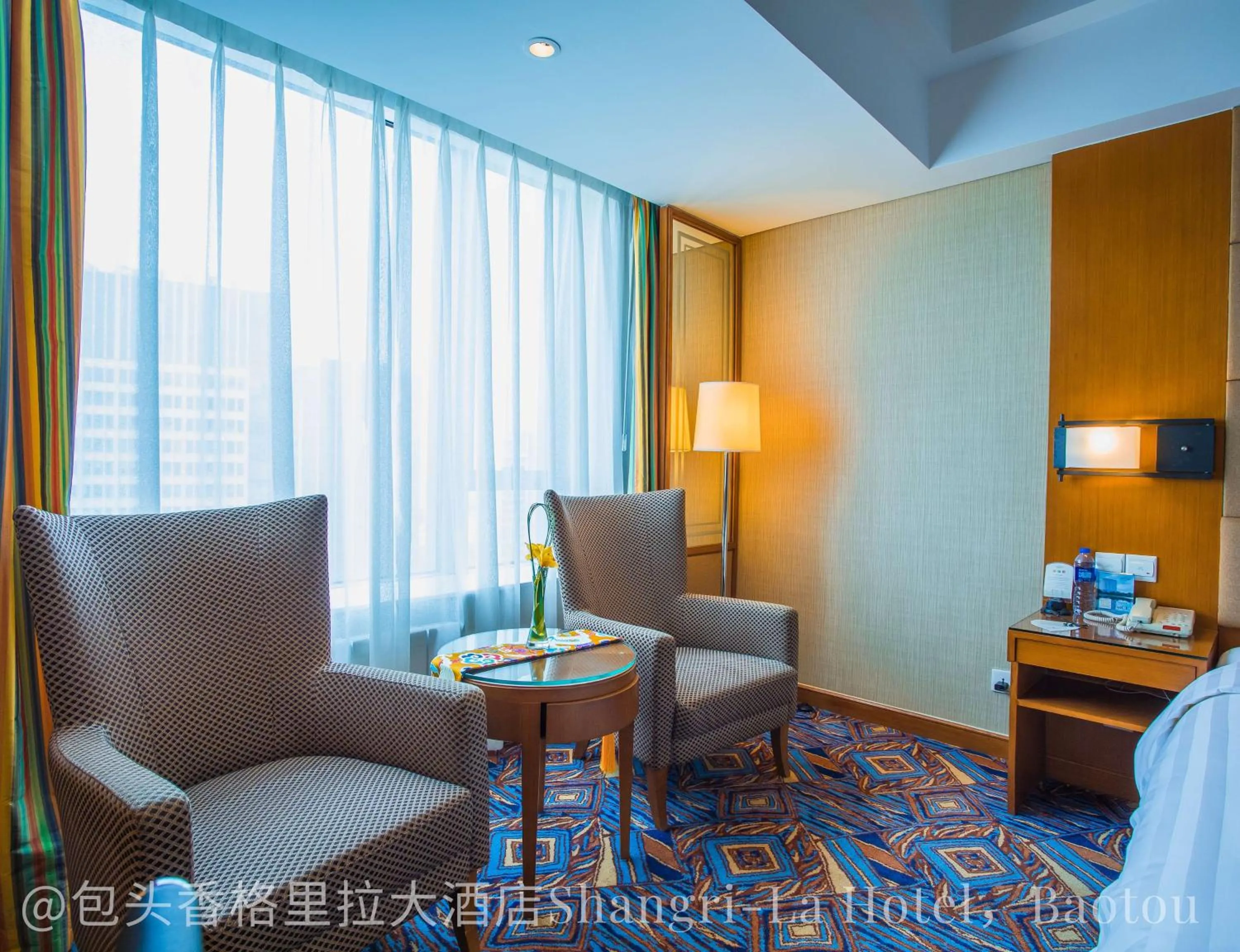 Seating area in Shangri-La Baotou