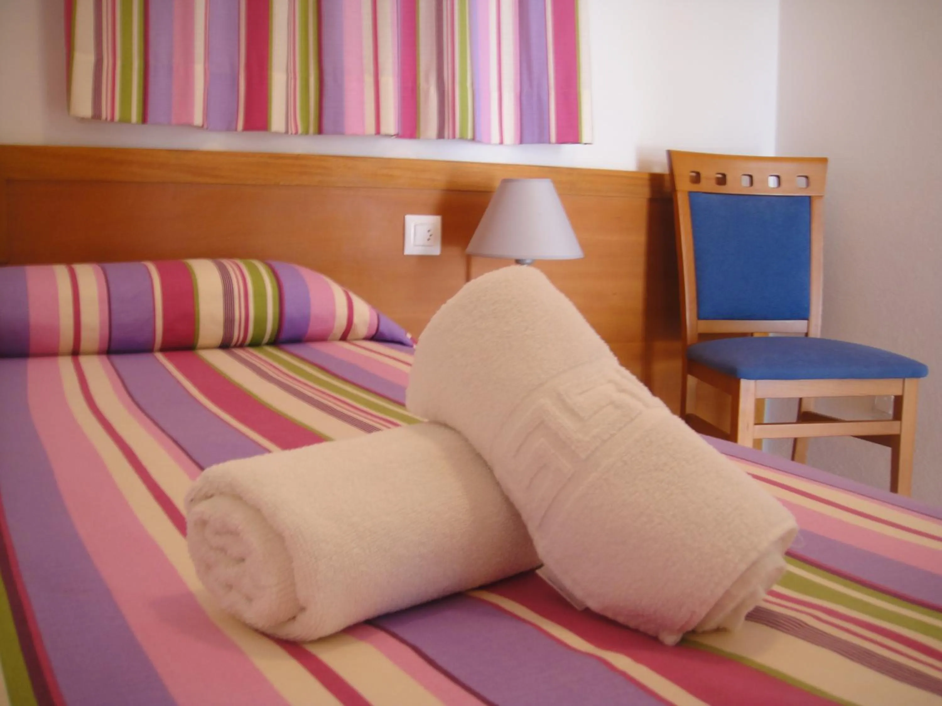 Bedroom, Bed in Apartamentos Piscis