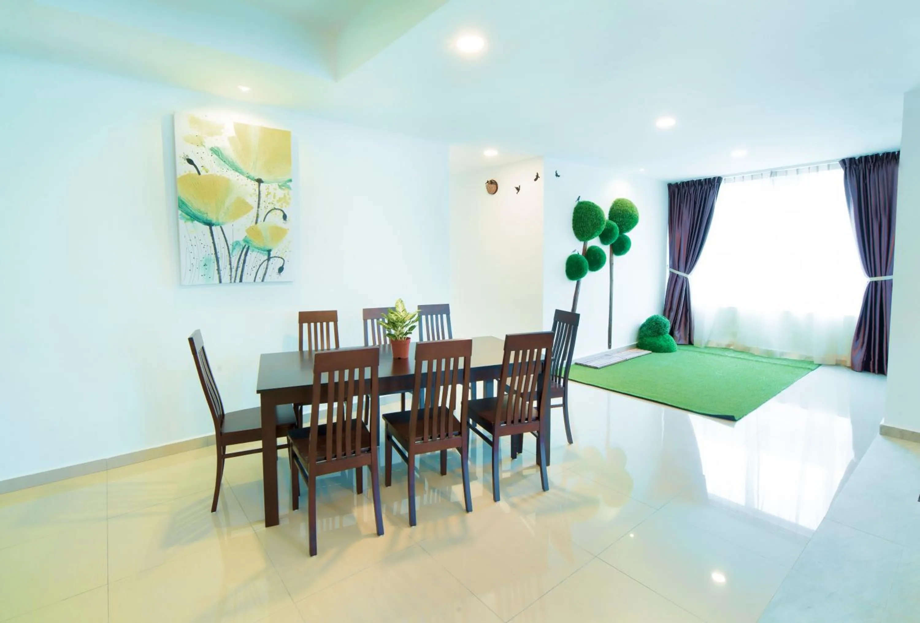 Dining area in Hard Rock VIP Guest House