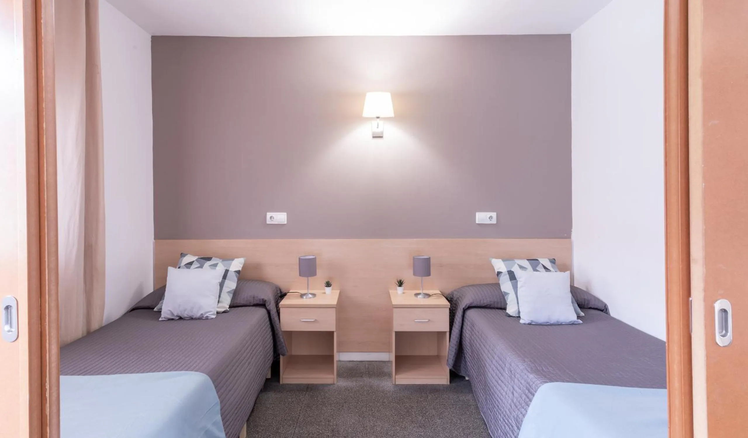 Photo of the whole room, Bed in Residencia Universitaria Resa Campus del Mar