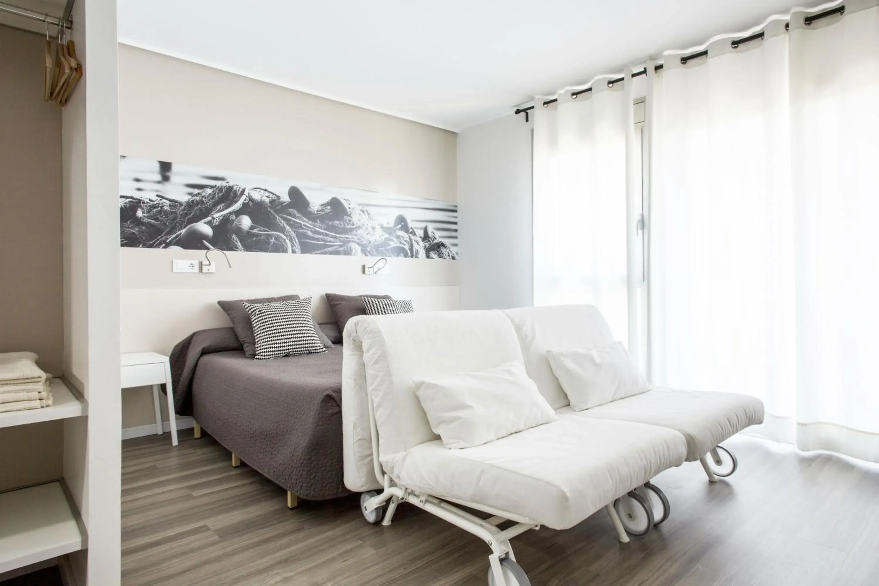 Executive Family Studio (2 adults + 2 children) in Residencia Universitaria Resa Campus del Mar Executive Family Studio (2 adults + 2 children) in Residencia Universitaria Resa Campus del Mar