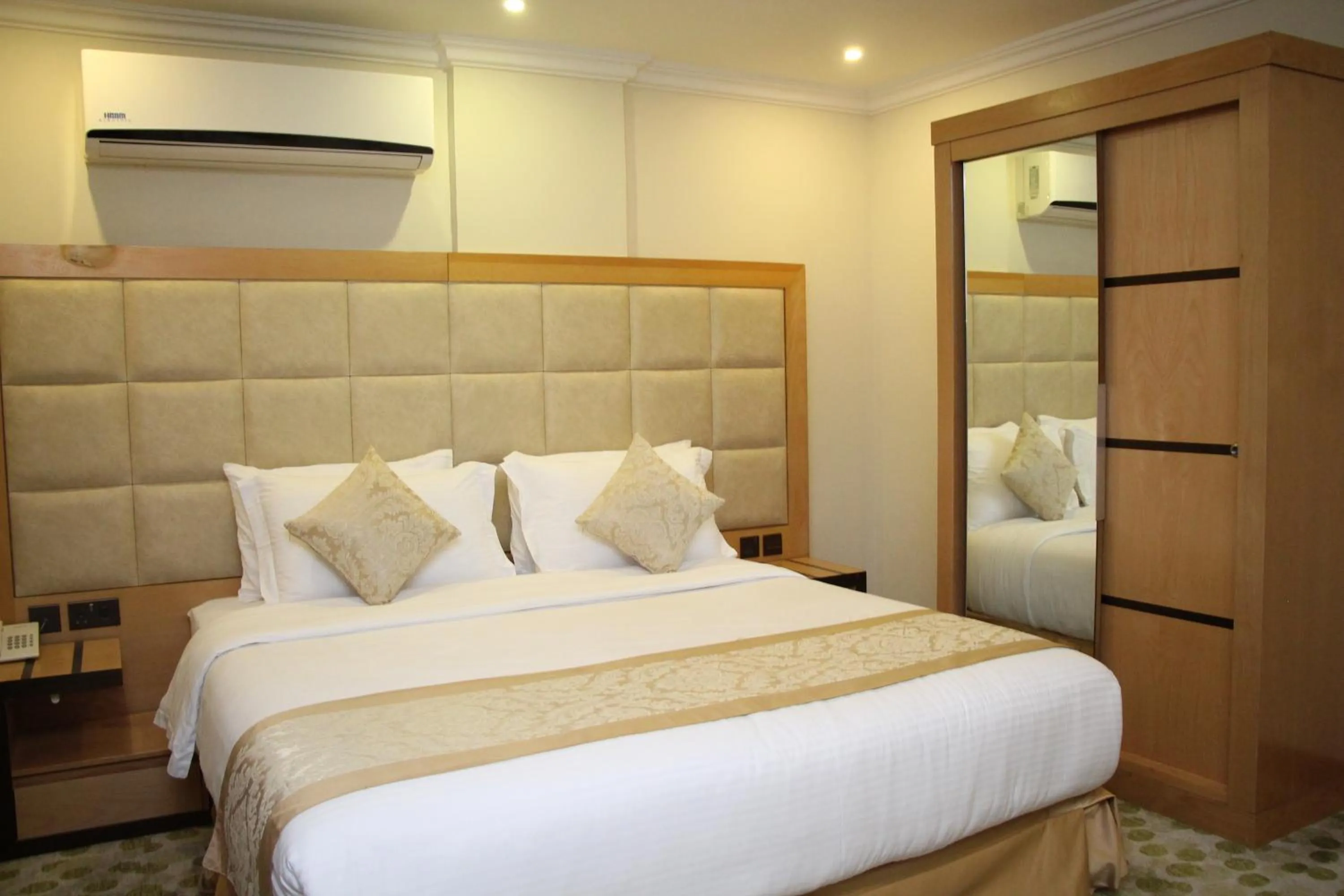 Bedroom, Bed in Almuhaidb Residence Al Jubail