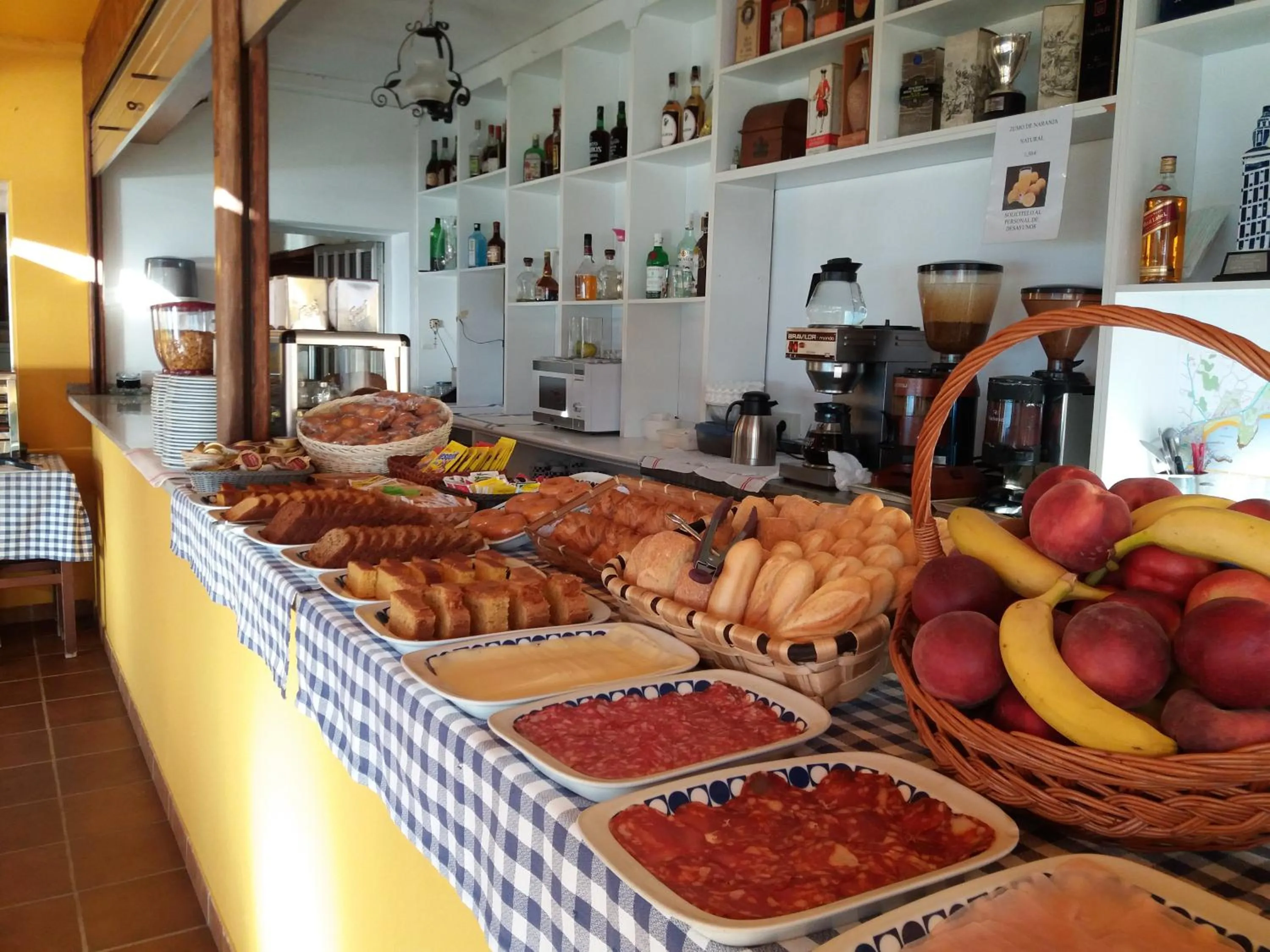 Buffet breakfast in Hotel Siroco